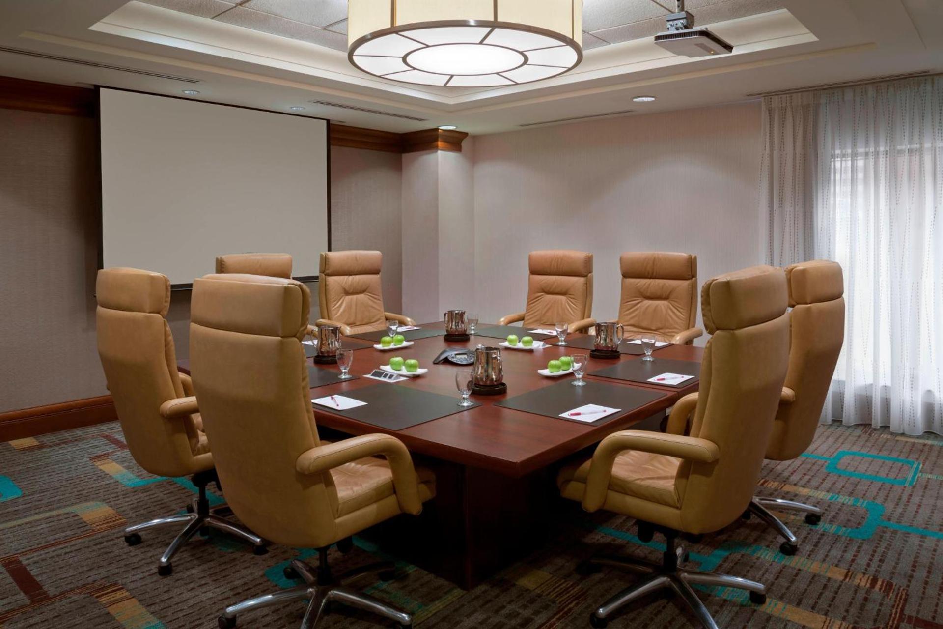 Meeting/conference room