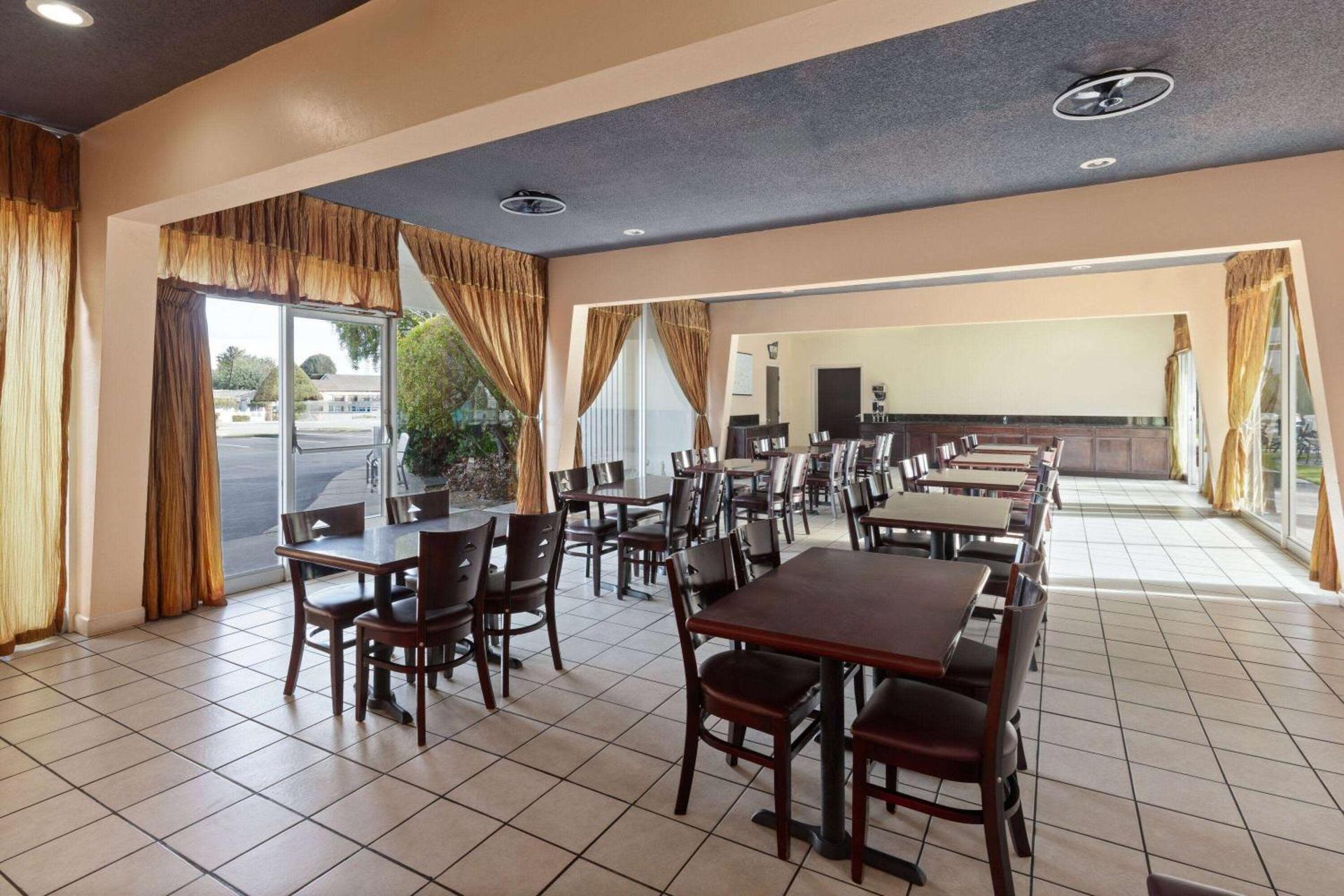 Meeting/conference room