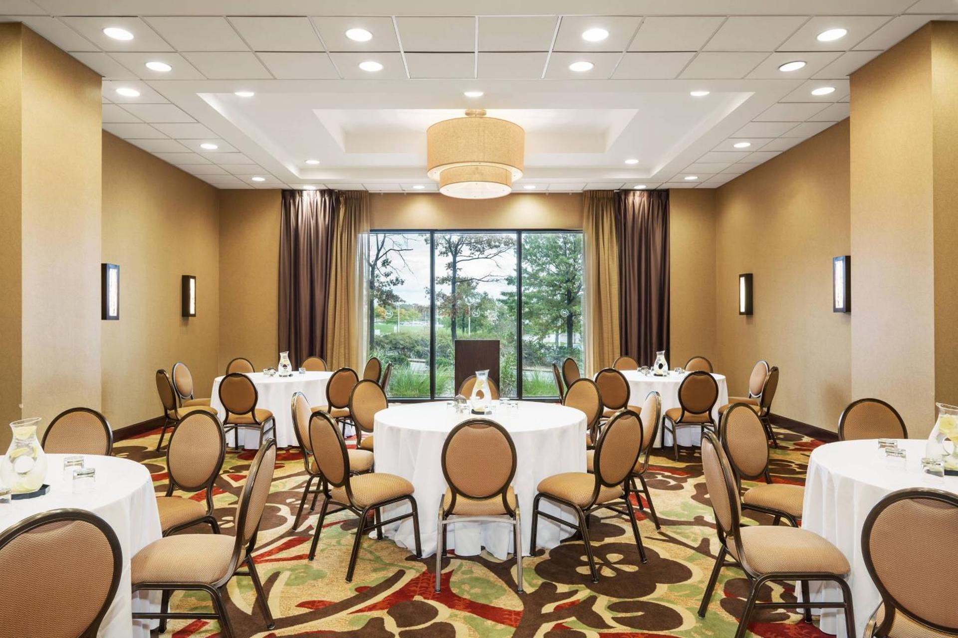 Meeting/conference room