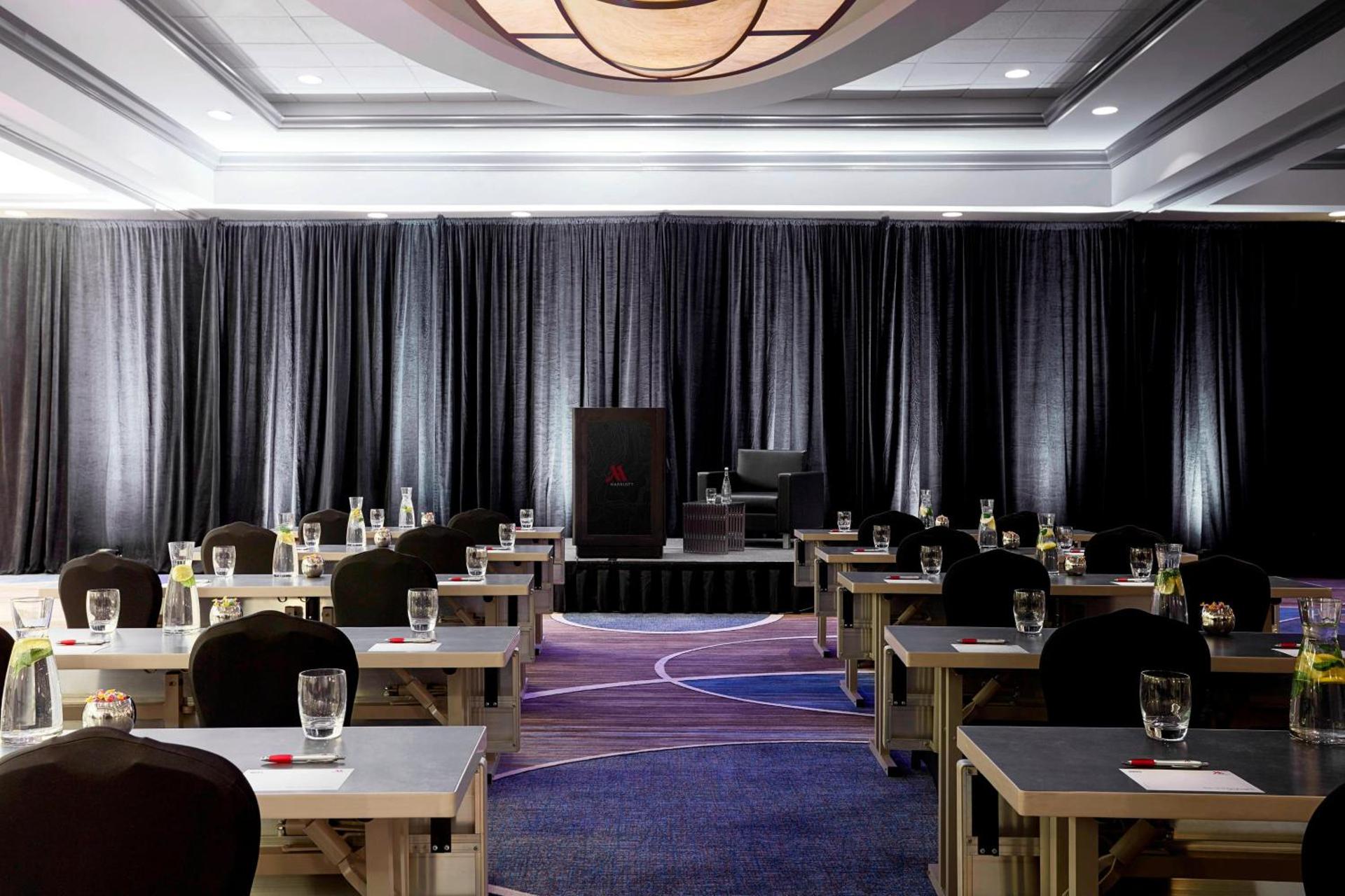 Meeting/conference room