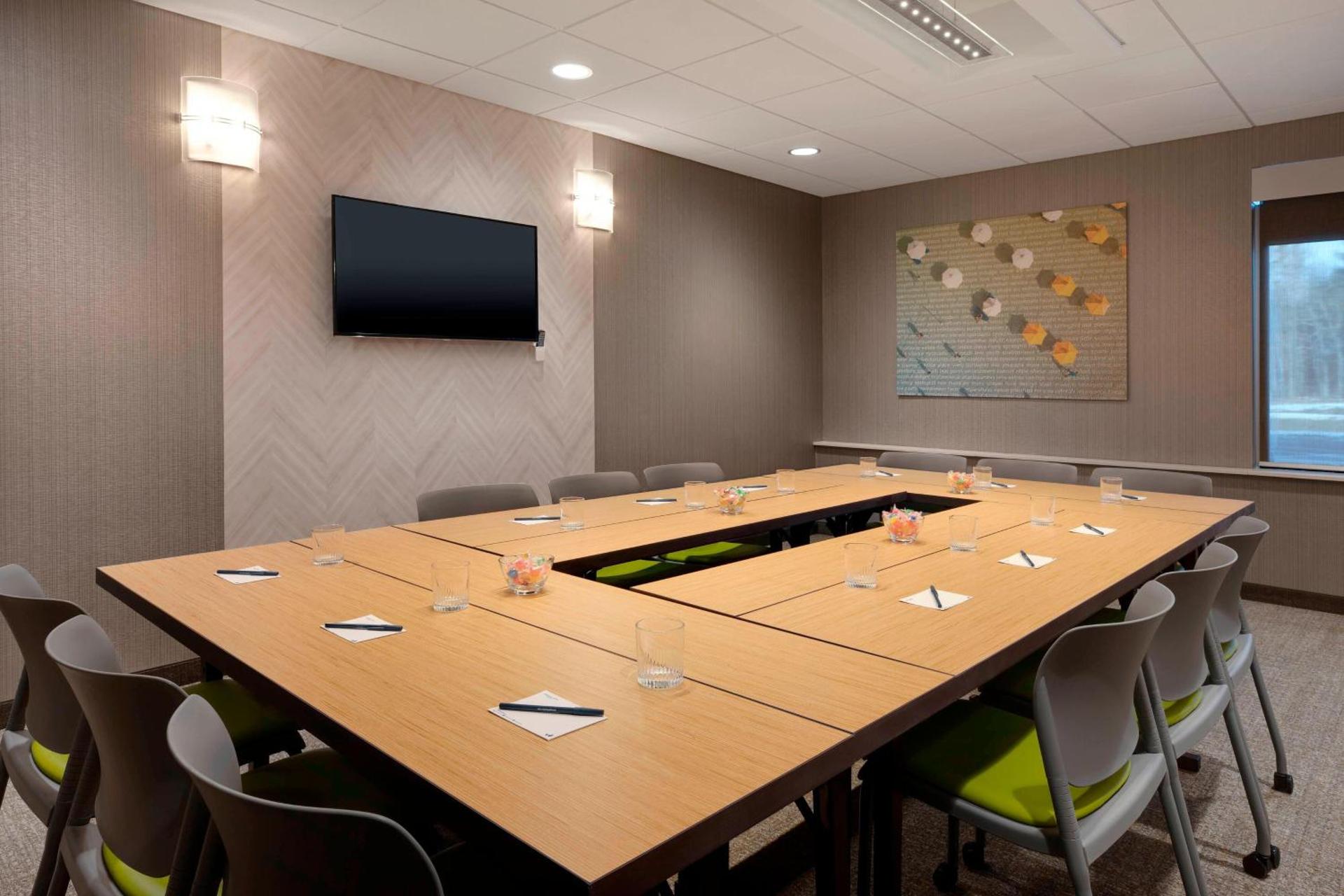 Meeting/conference room
