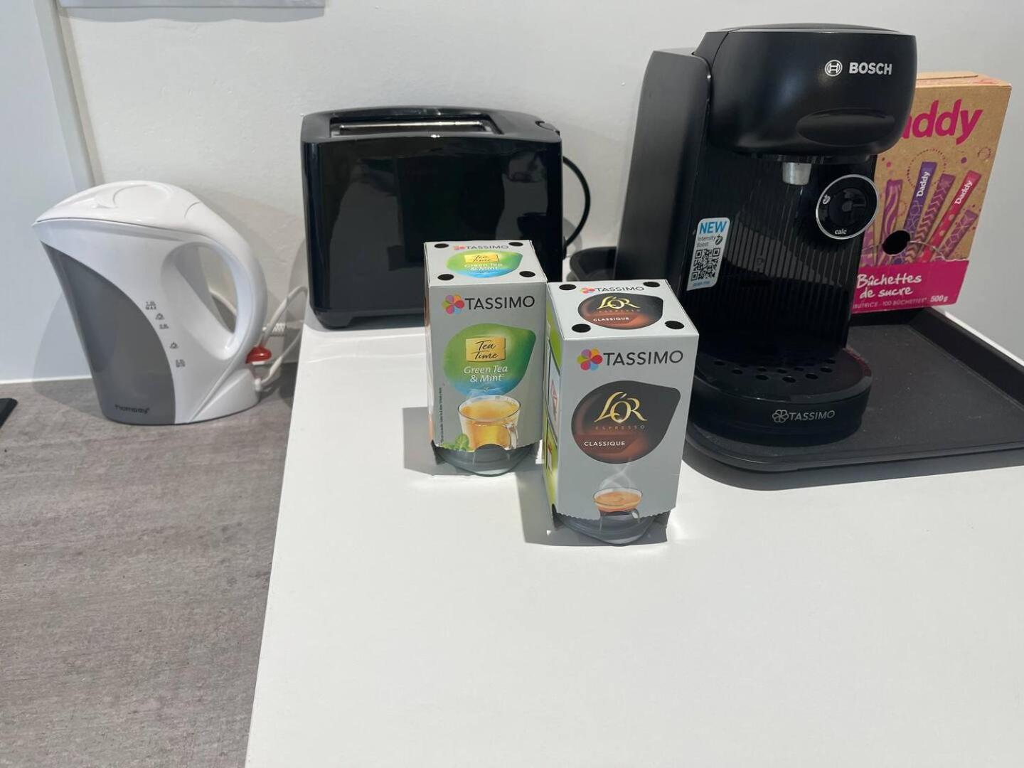 Coffee/tea facilities