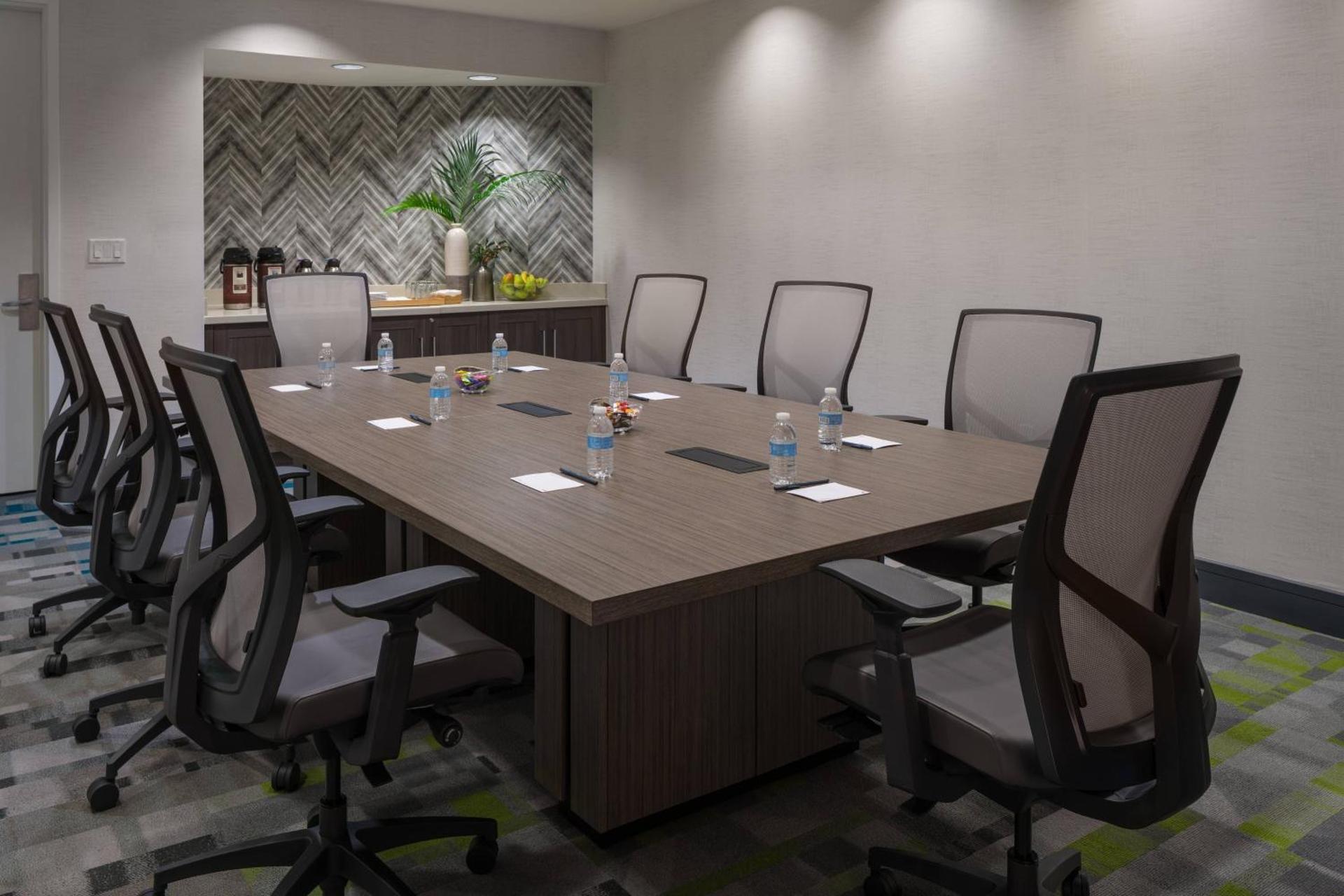 Meeting/conference room
