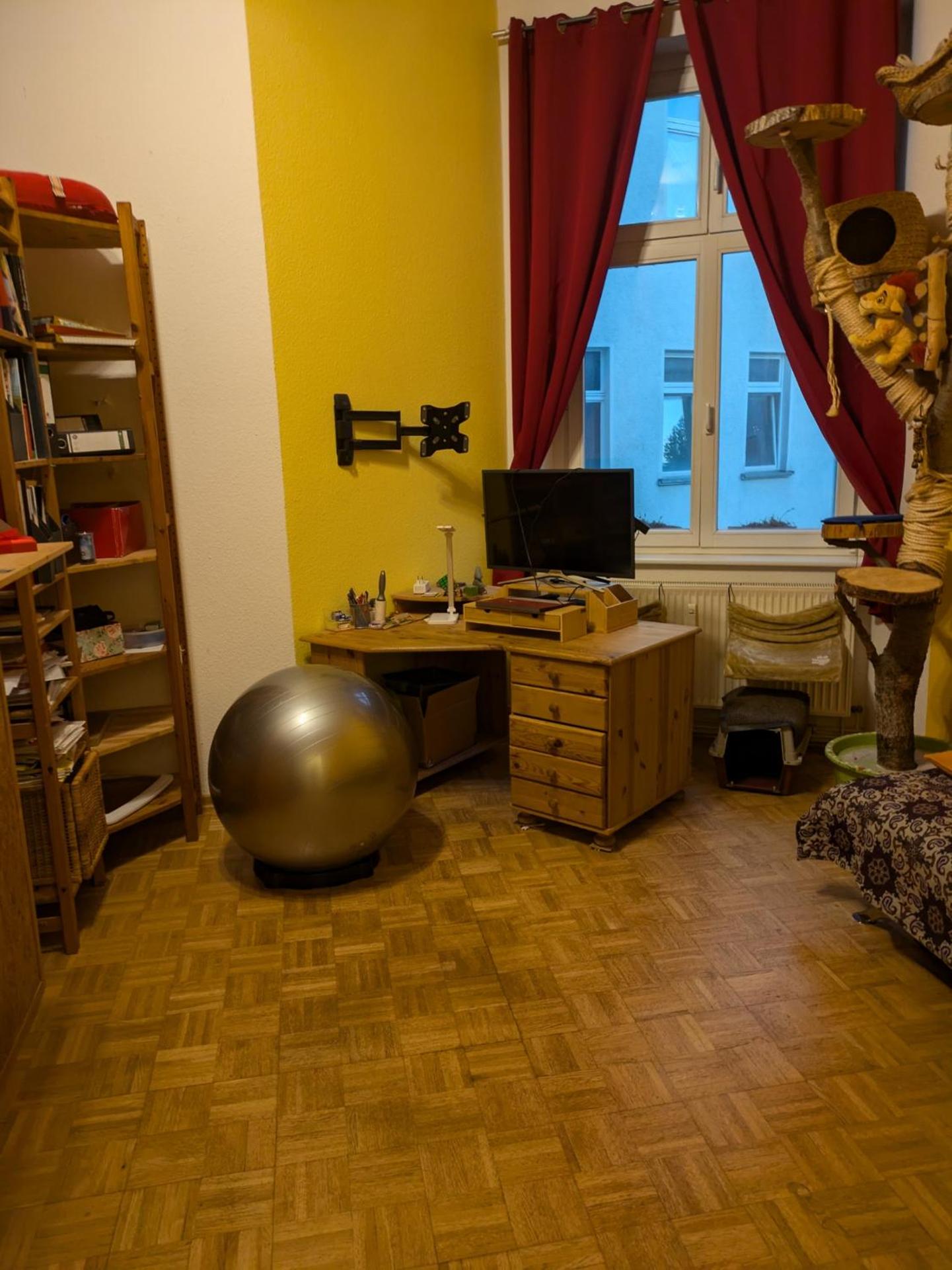 Photo of the whole room