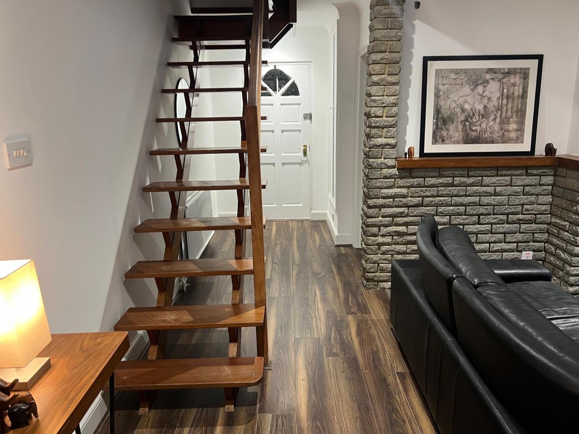 Cozy 3 Bedroom House, Greenwich, London