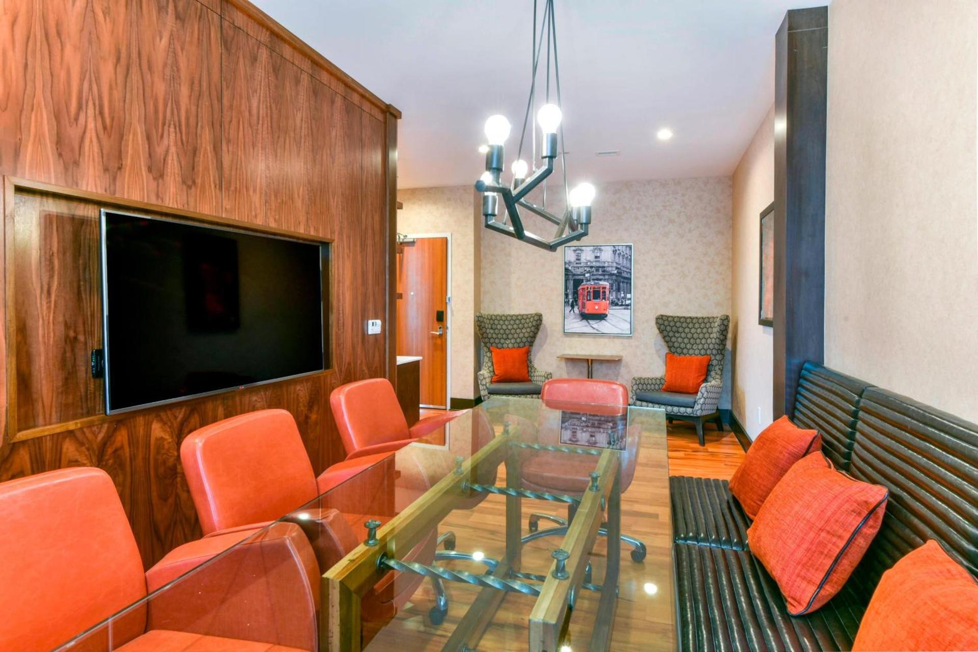 Meeting/conference room