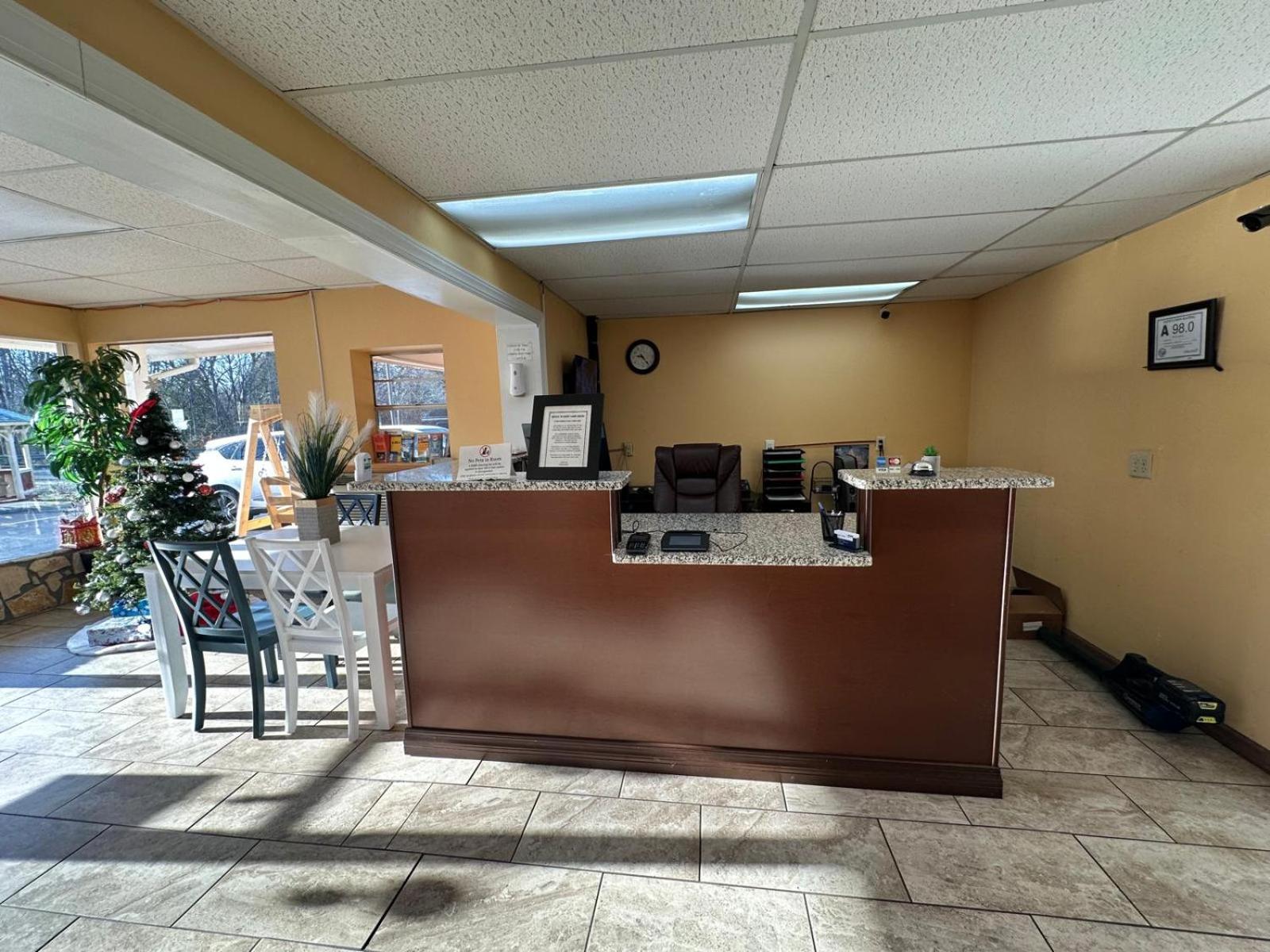 Americas Best Value Inn Franklin