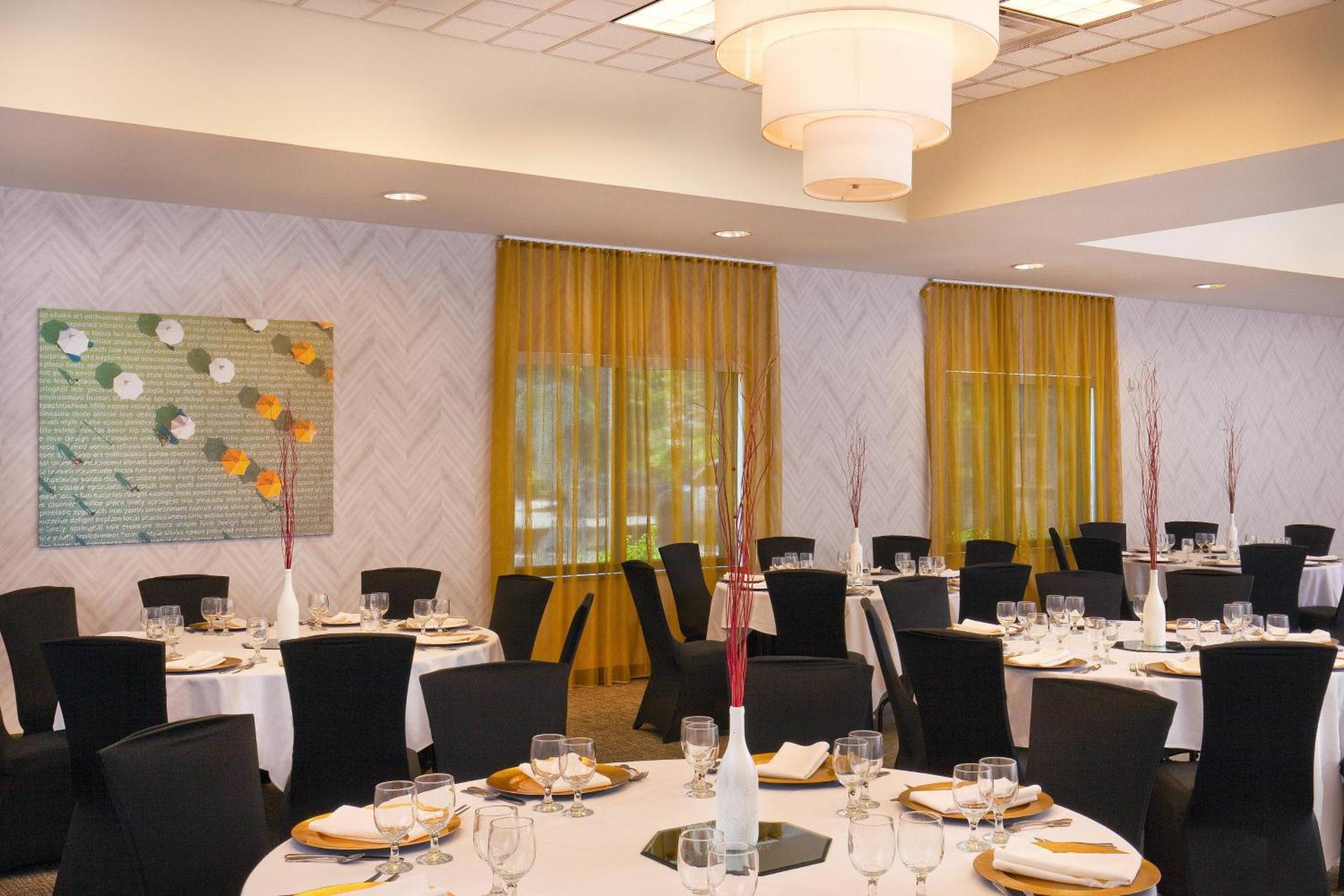 Meeting/conference room