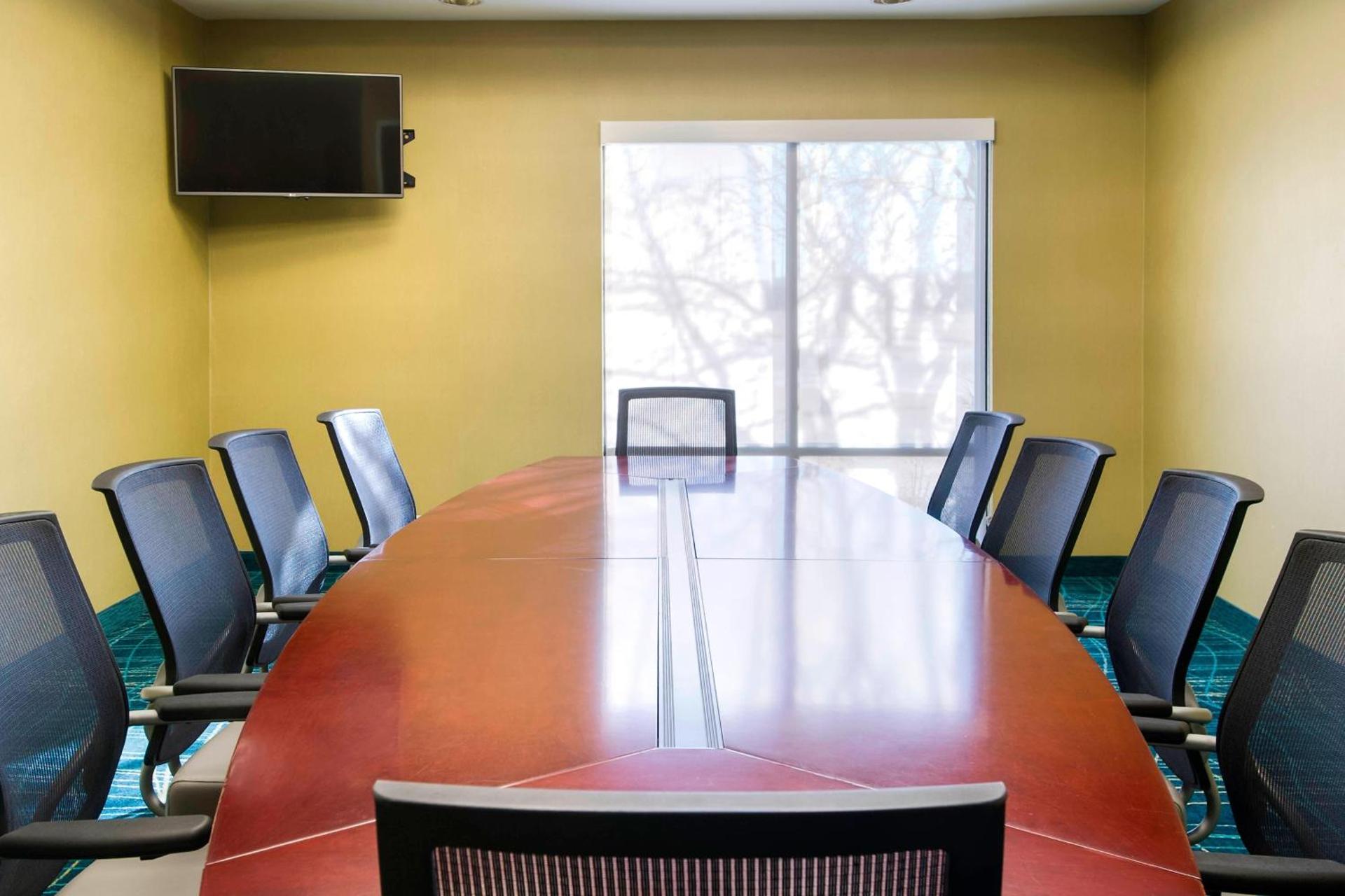 Meeting/conference room