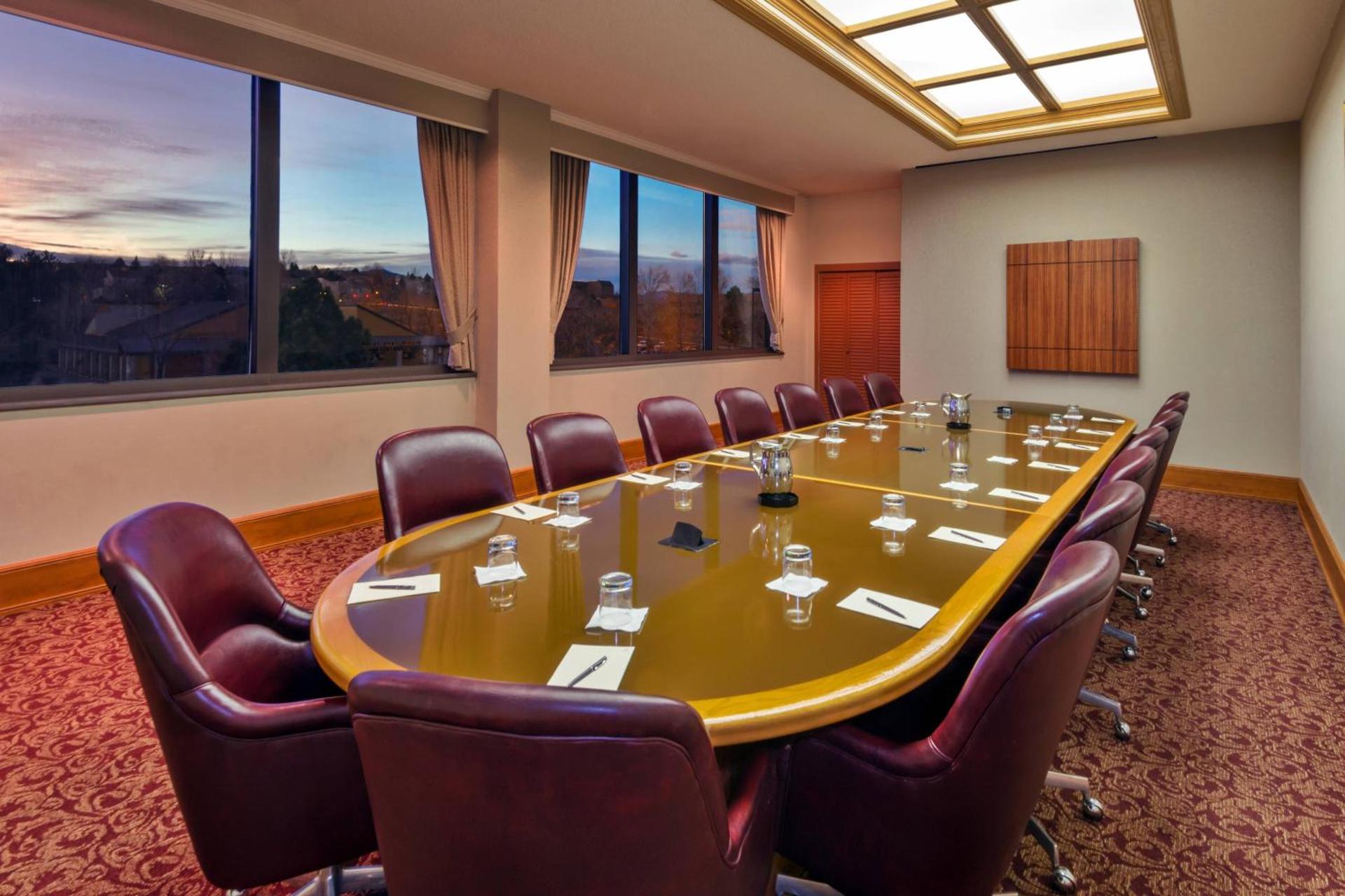 Meeting/conference room