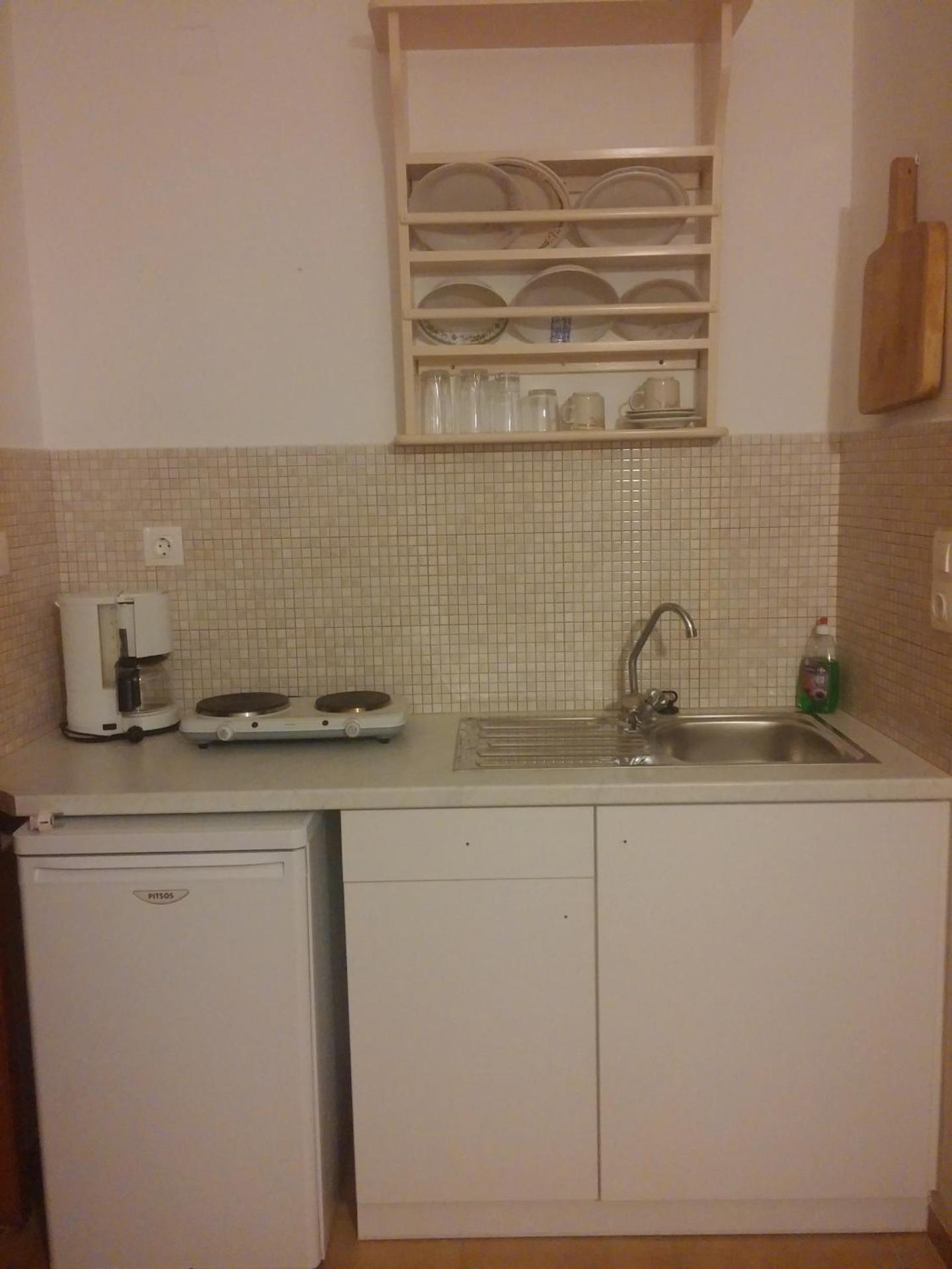 Oasis Studios Logaras