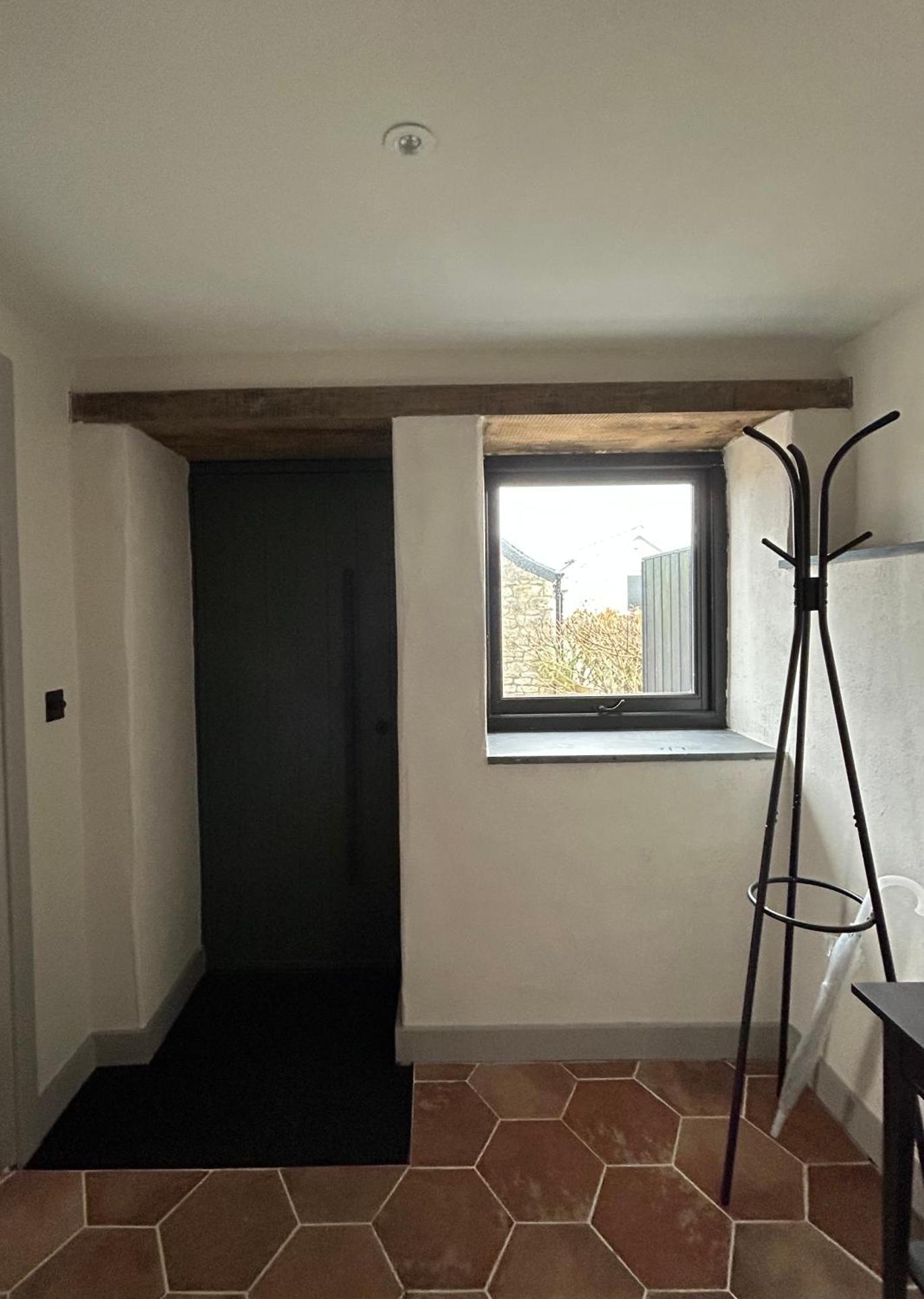 2 Cruck Cottage, Cowbridge