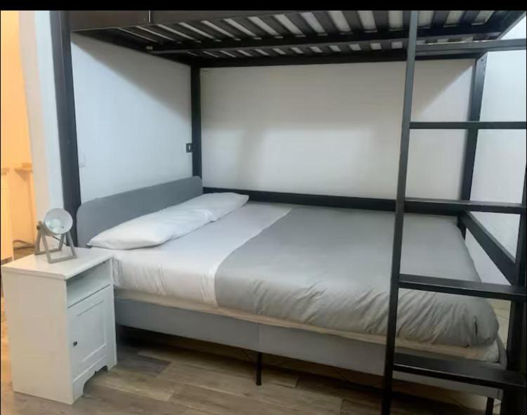 Portici di via Piella (monolocale)