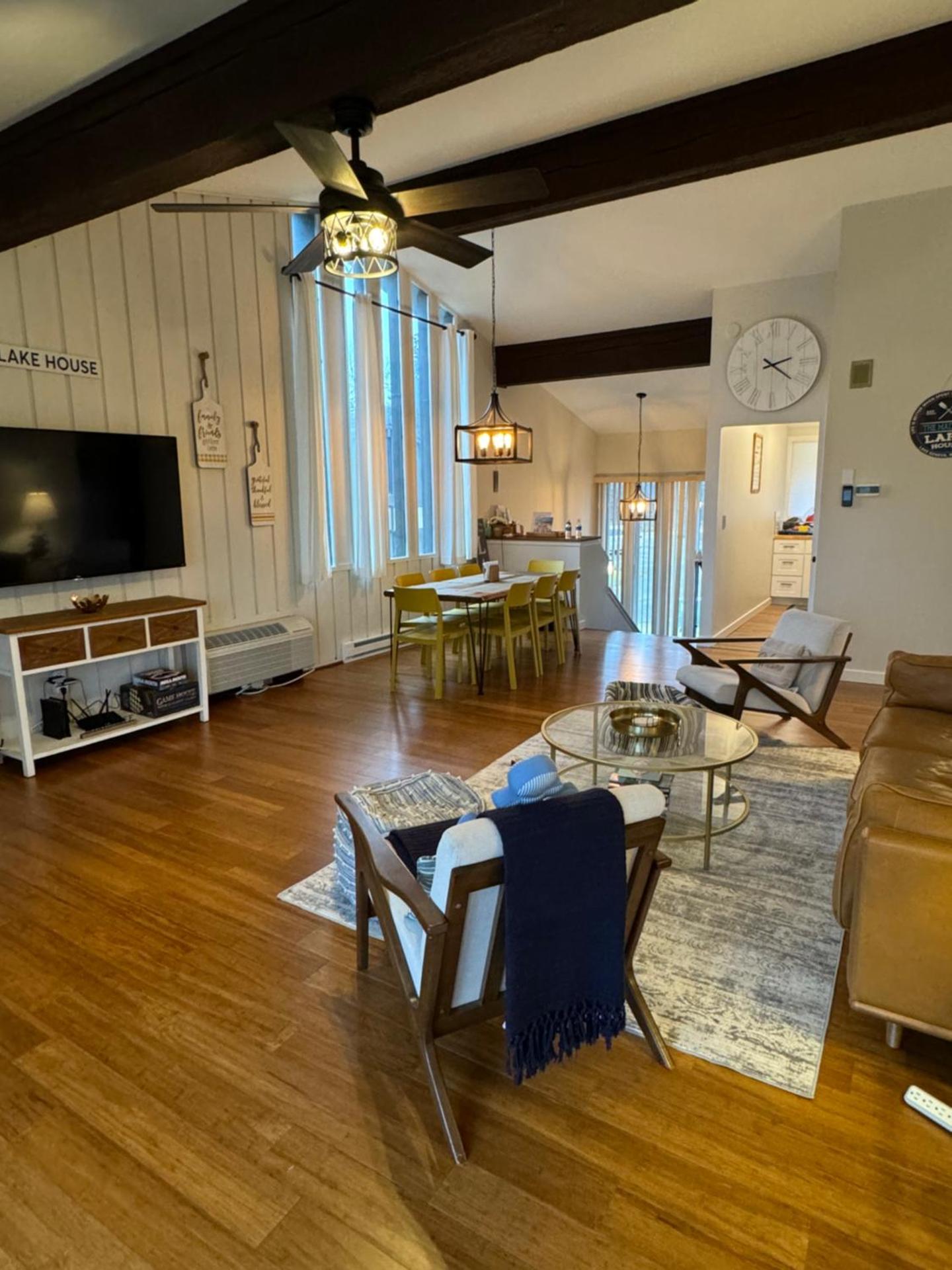 Newly Remodeled Mid-Century Modern Lake Condo