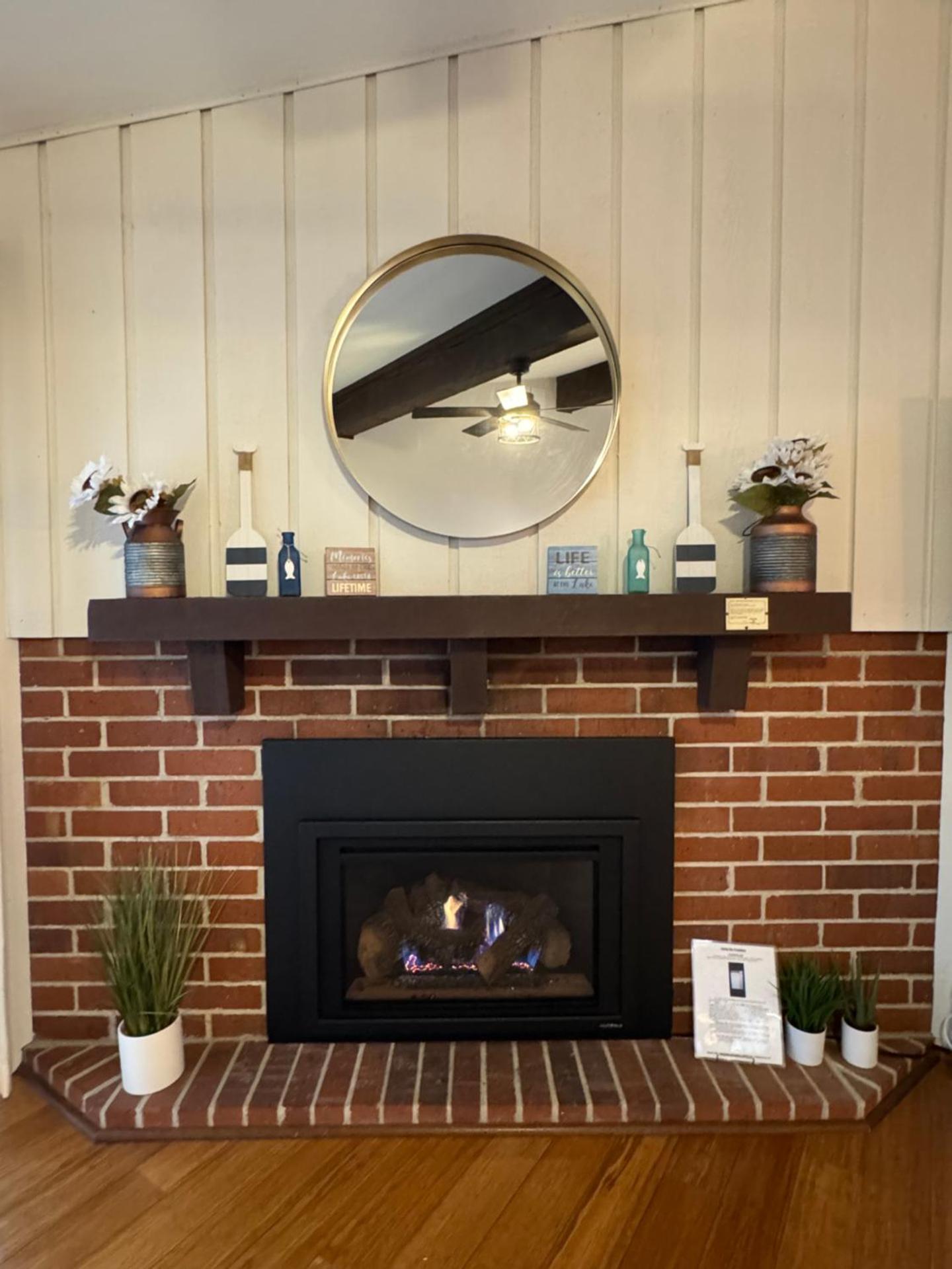 Newly Remodeled Mid-Century Modern Lake Condo