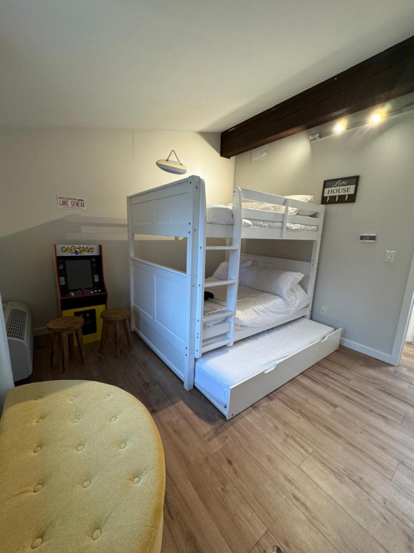 Newly Remodeled Mid-Century Modern Lake Condo