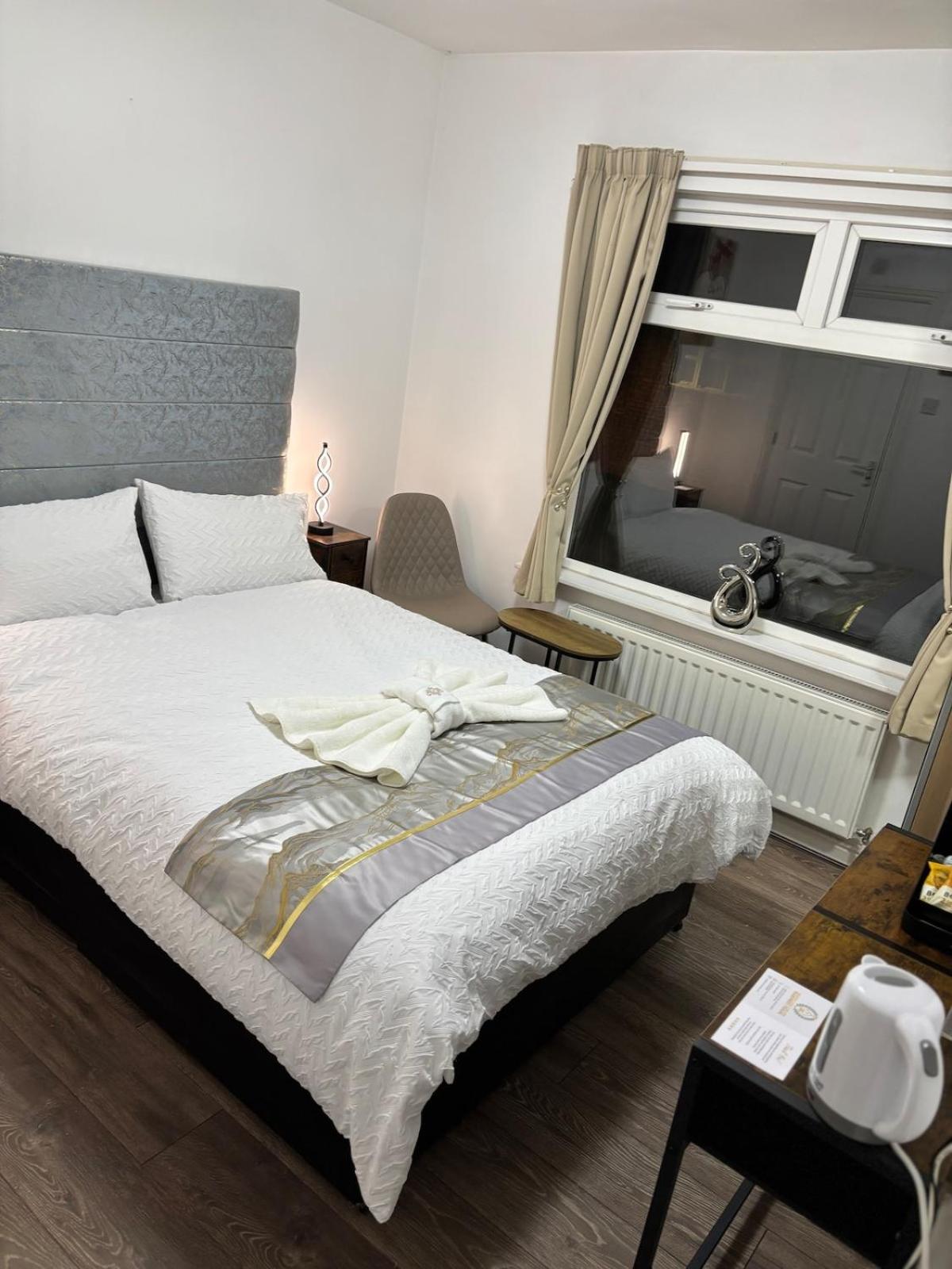Comfortable Ensuite Rooms and Ample Street Parking