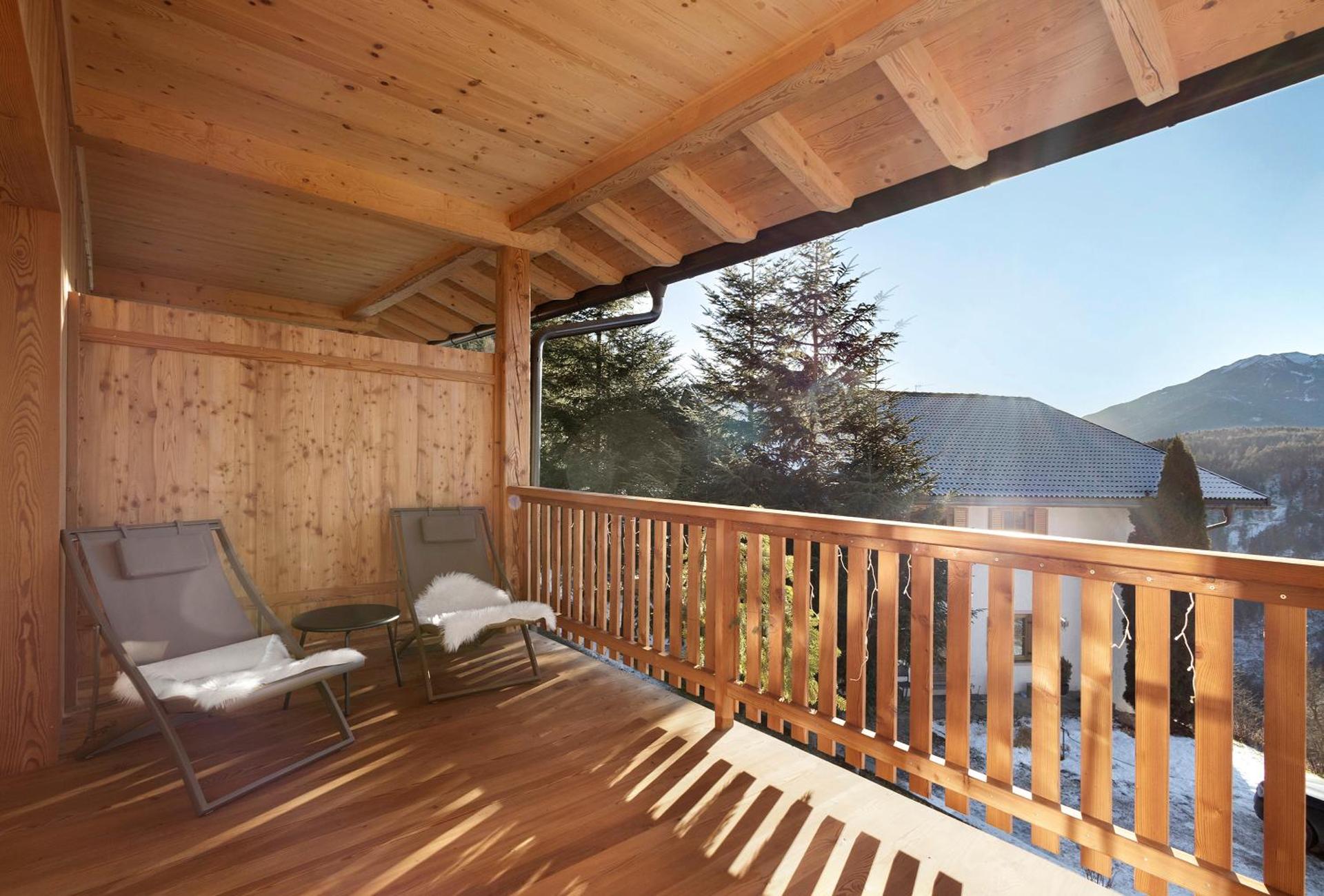 Two-Bedroom Deluxe Apartment with Garden View