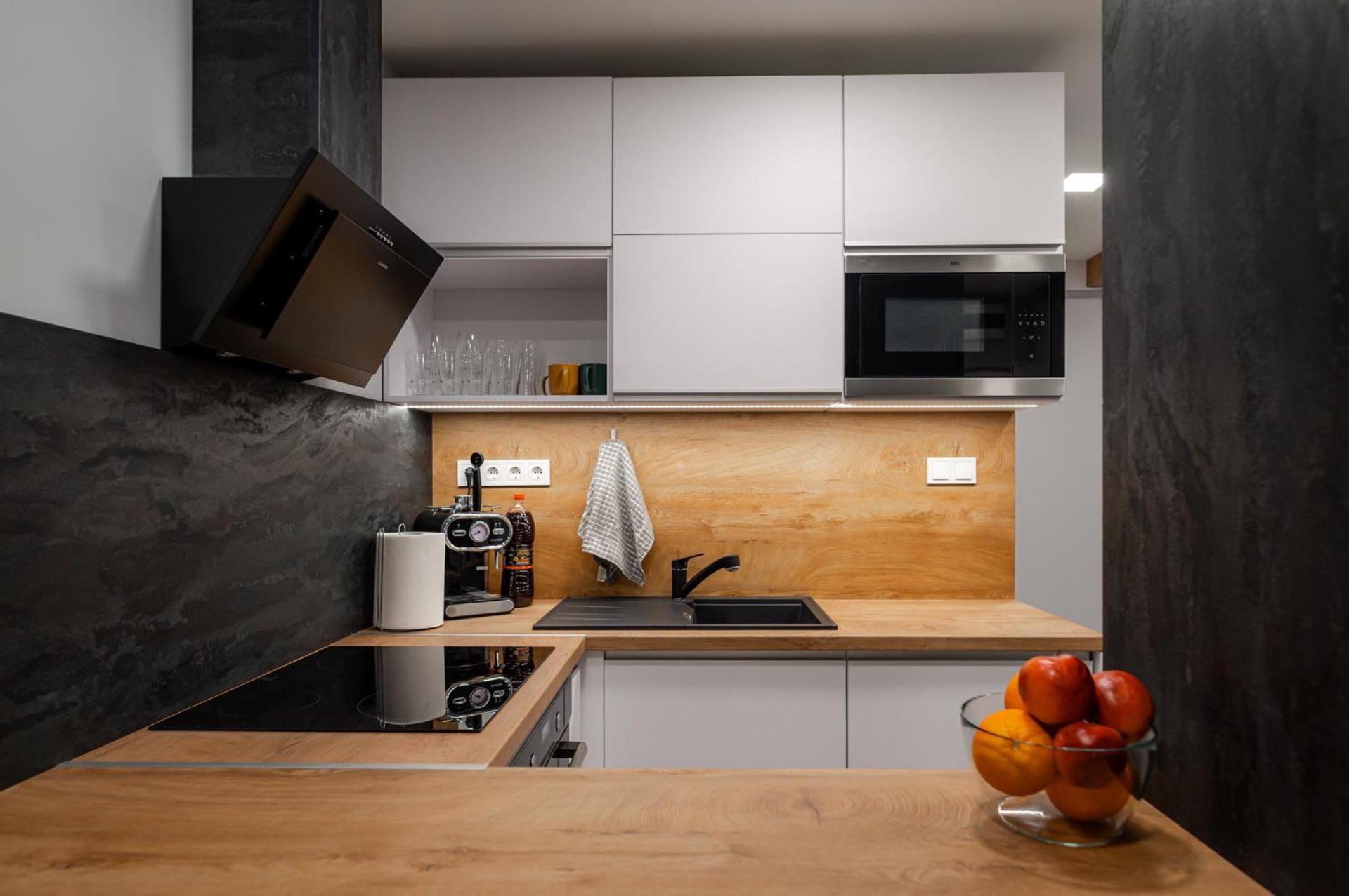 Kitchen or kitchenette