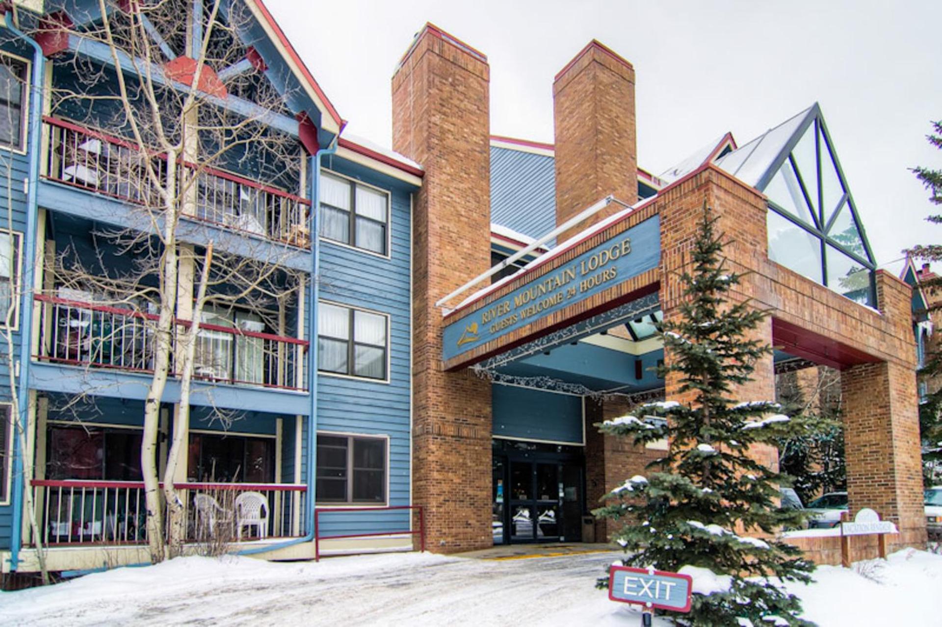 River Mountain Lodge