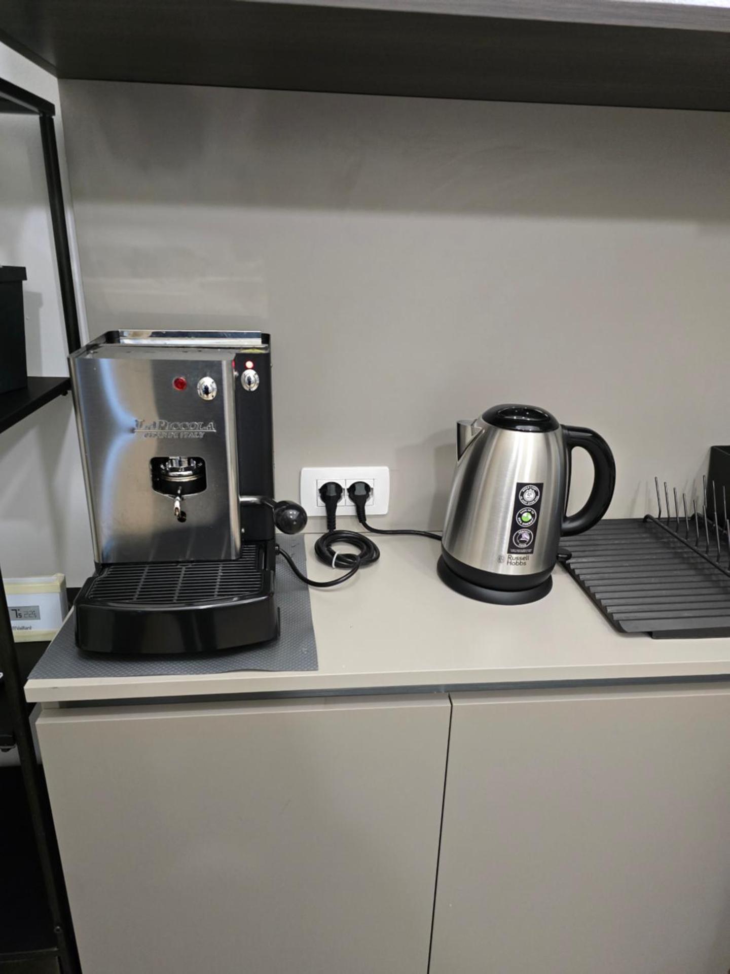 Coffee/tea facilities