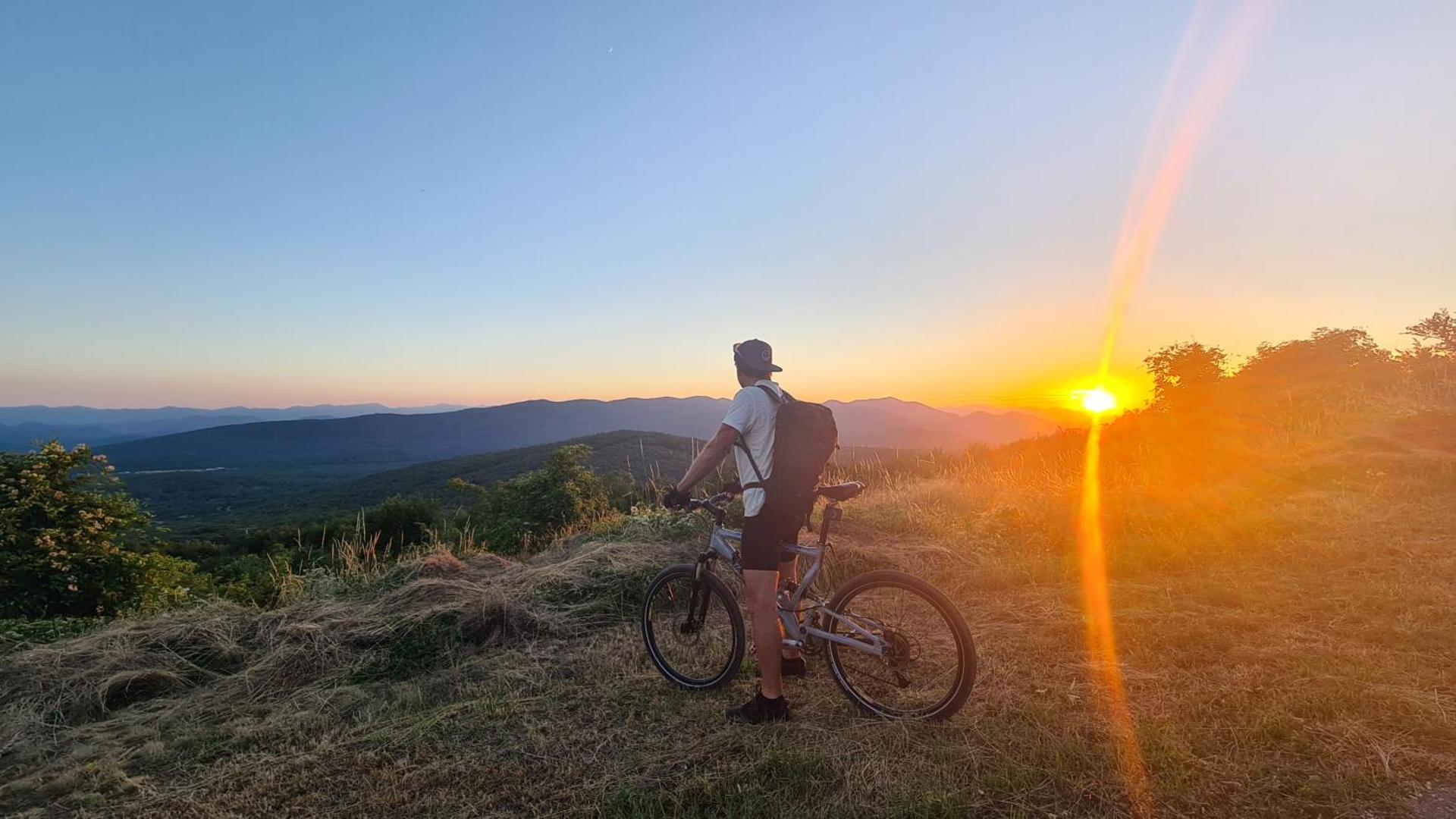 Forestside House Gacka with relax area