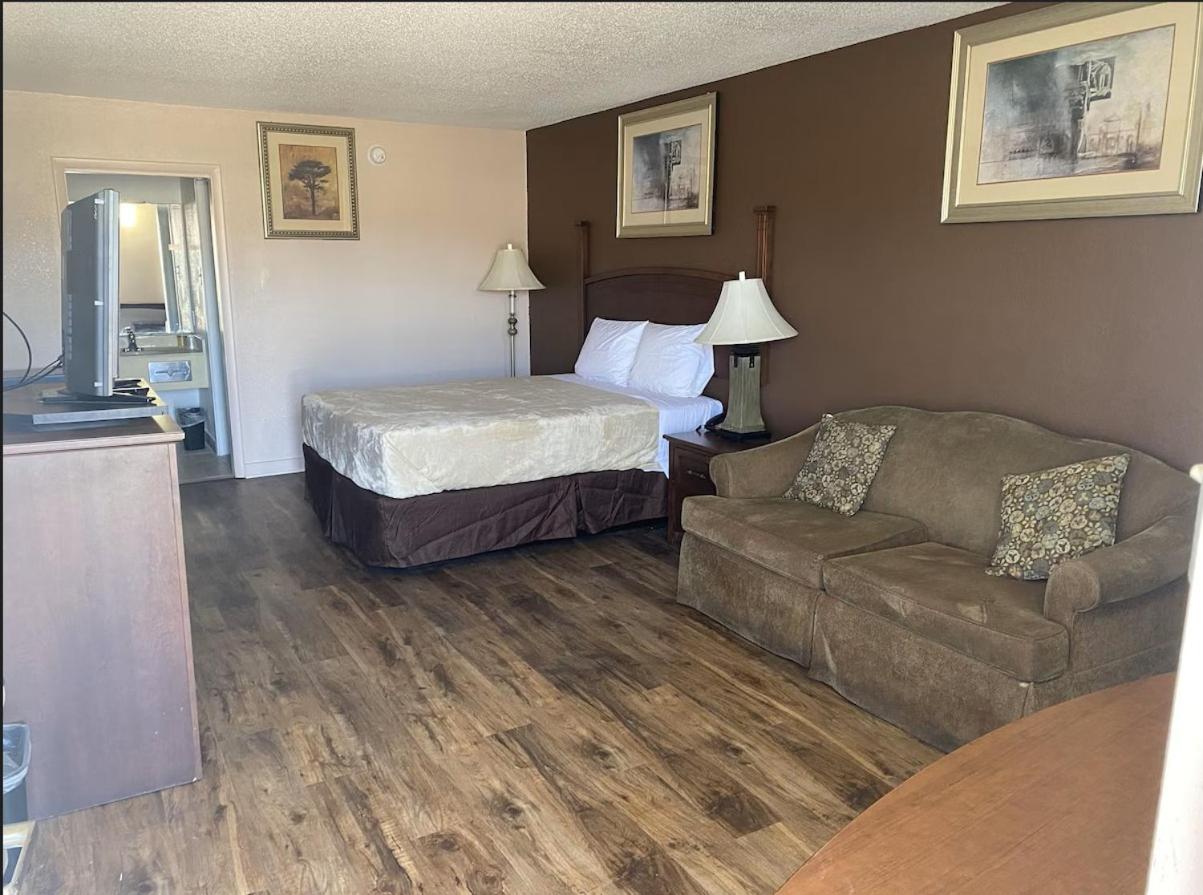 Economy Hotel Montgomery