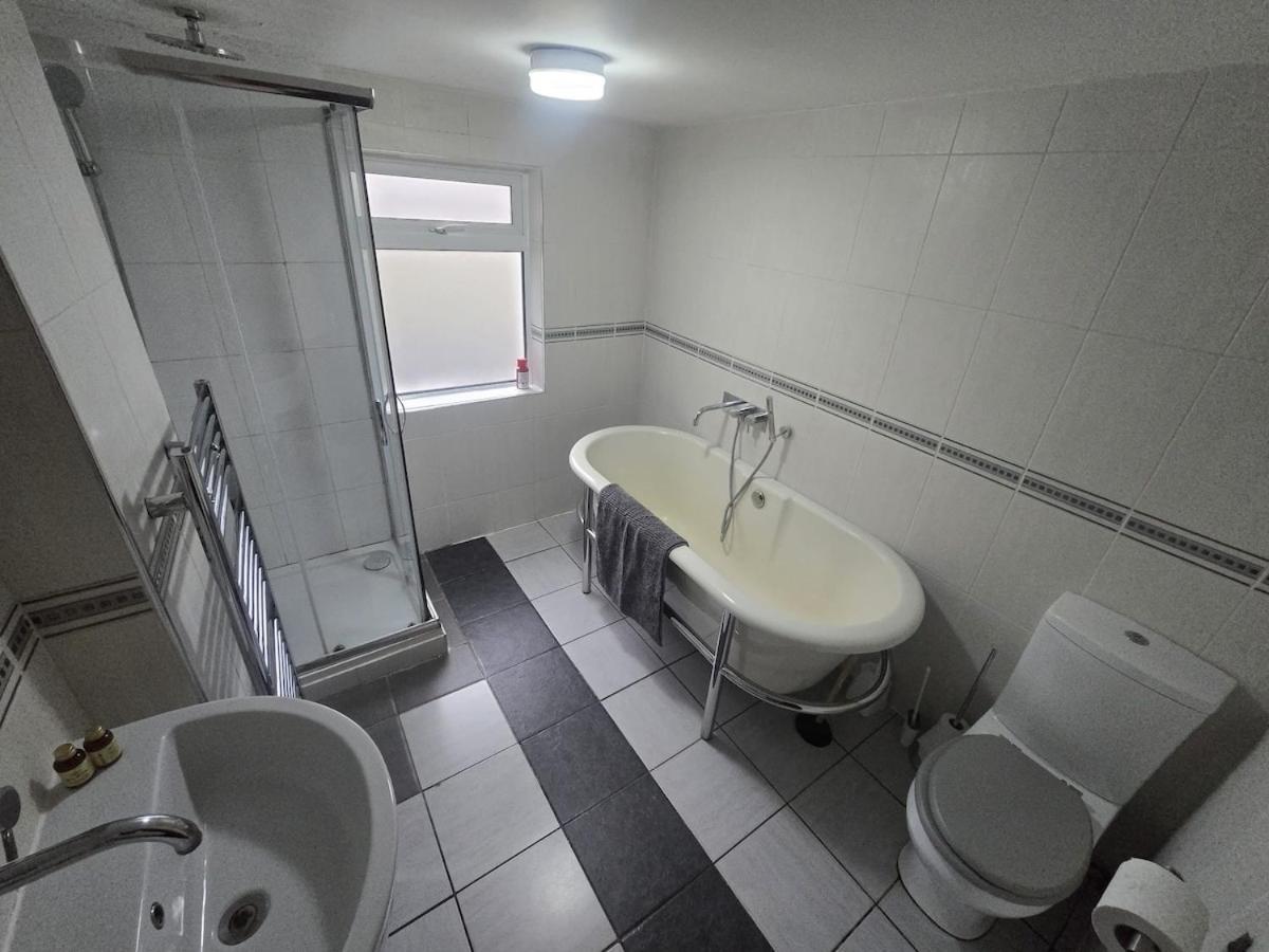 Brixton 5 bedroom Wonder