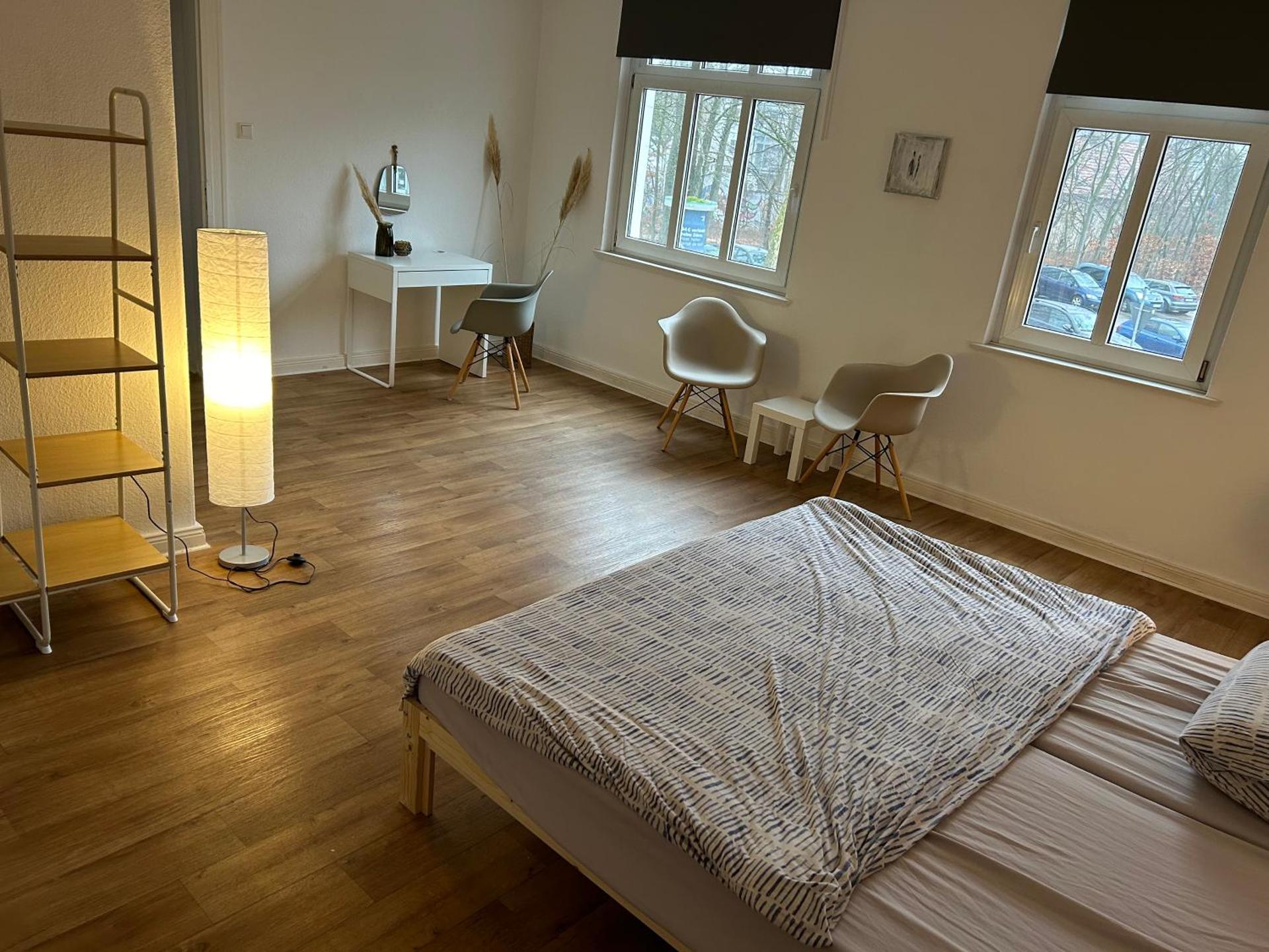 Zentral gelegene 3 Zimmerwohnung mit zwei Schlafzimmern ideal für Monteure