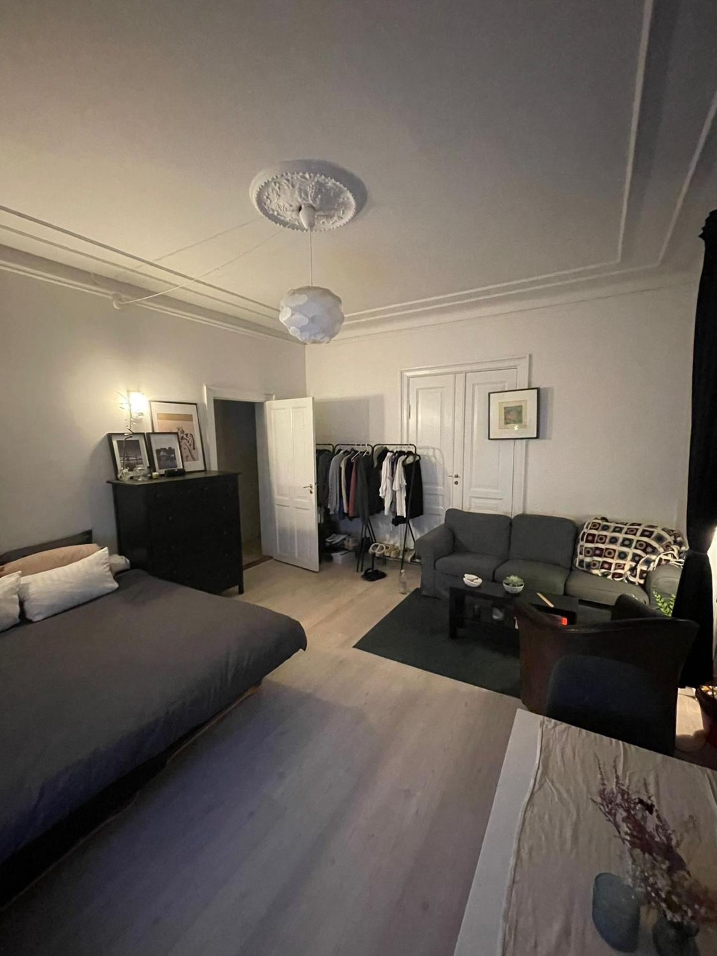 Classic Brown Stone Apartment