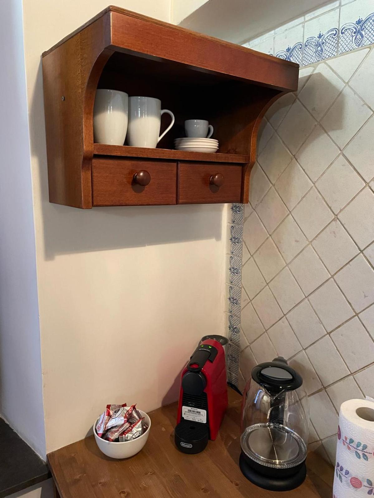 Coffee/tea facilities