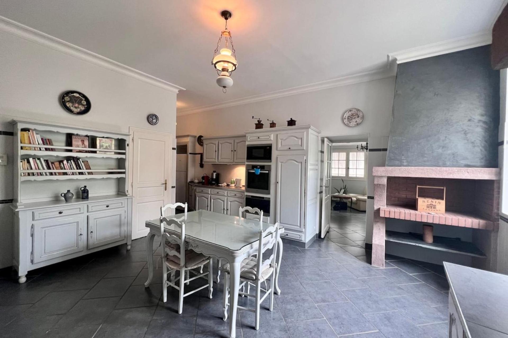 Le Logis de la Providence -12 pers -Bourg Allassac