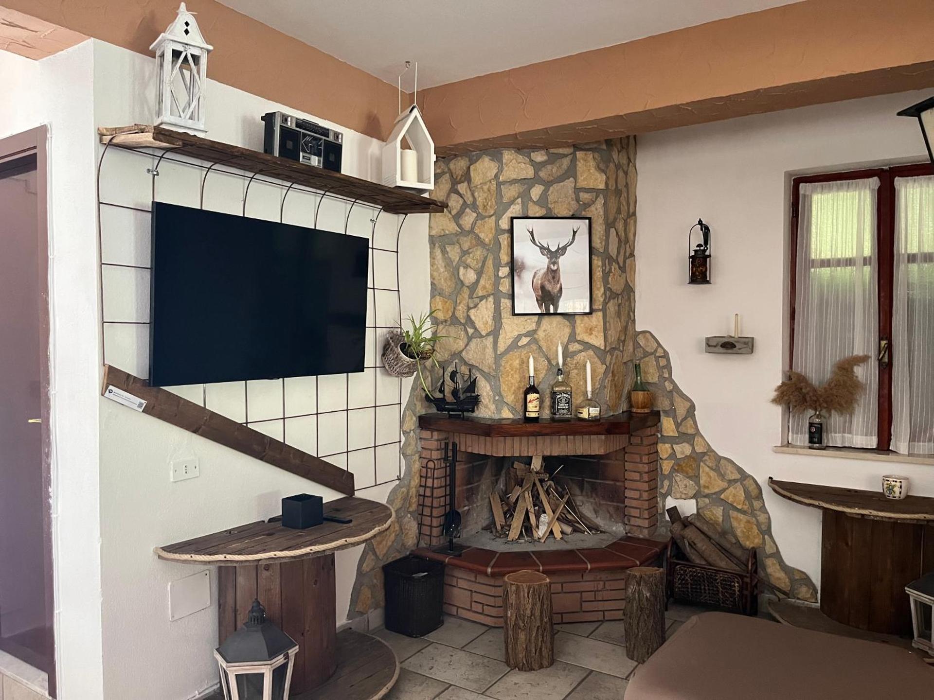 Casa De Crescenzo con piscina