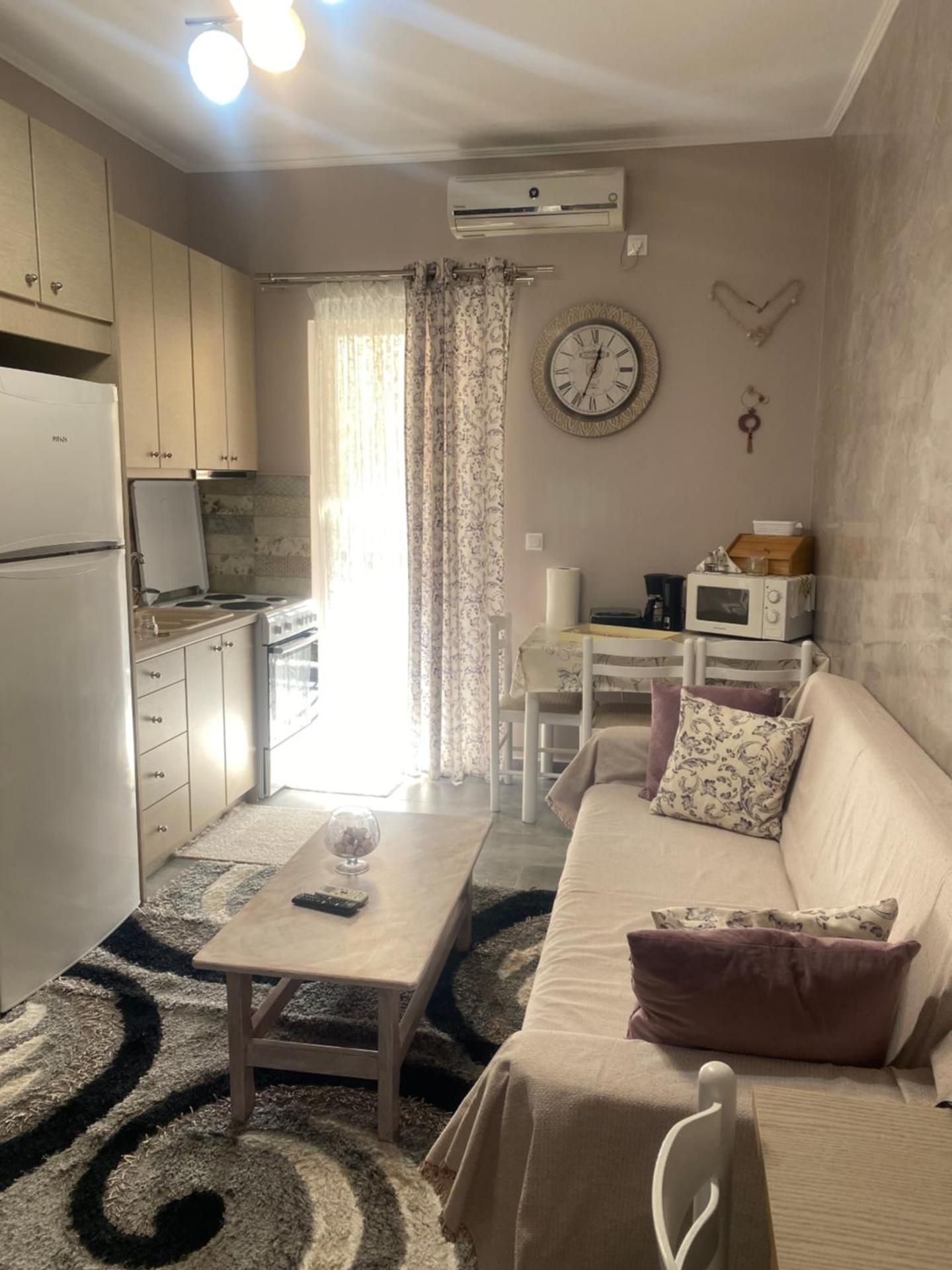 Zoe Akrata Apartment