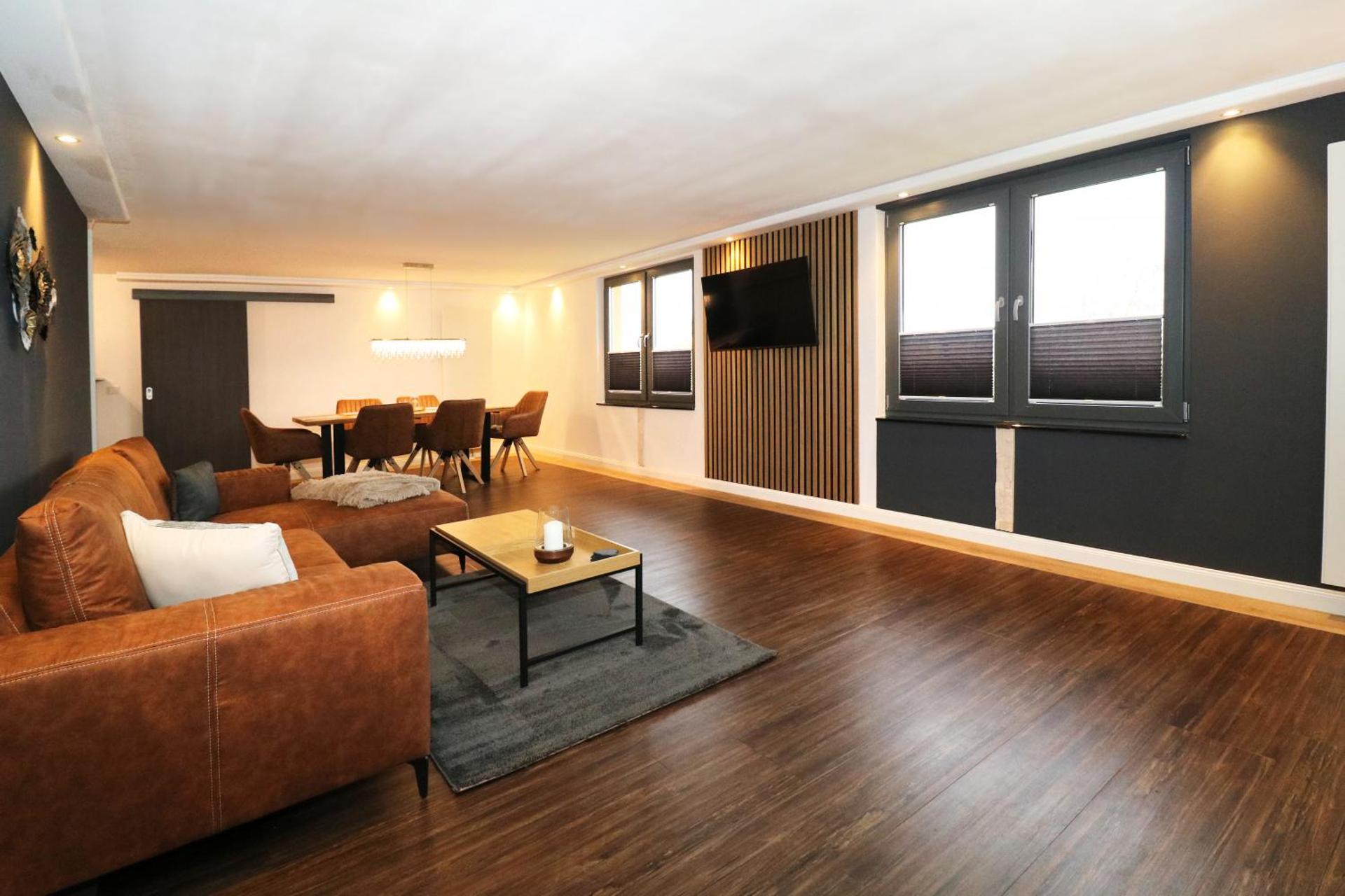 Communal lounge/ TV room