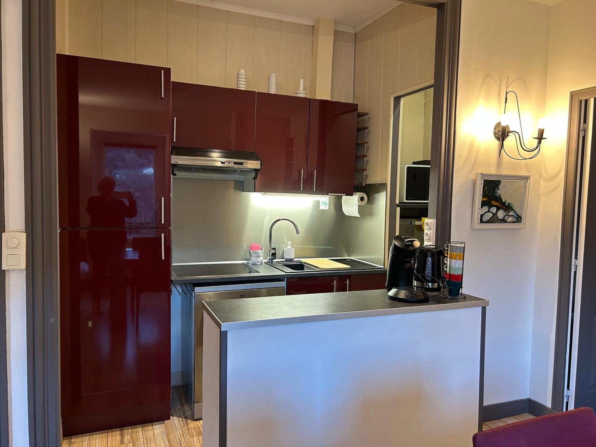 Kitchen or kitchenette