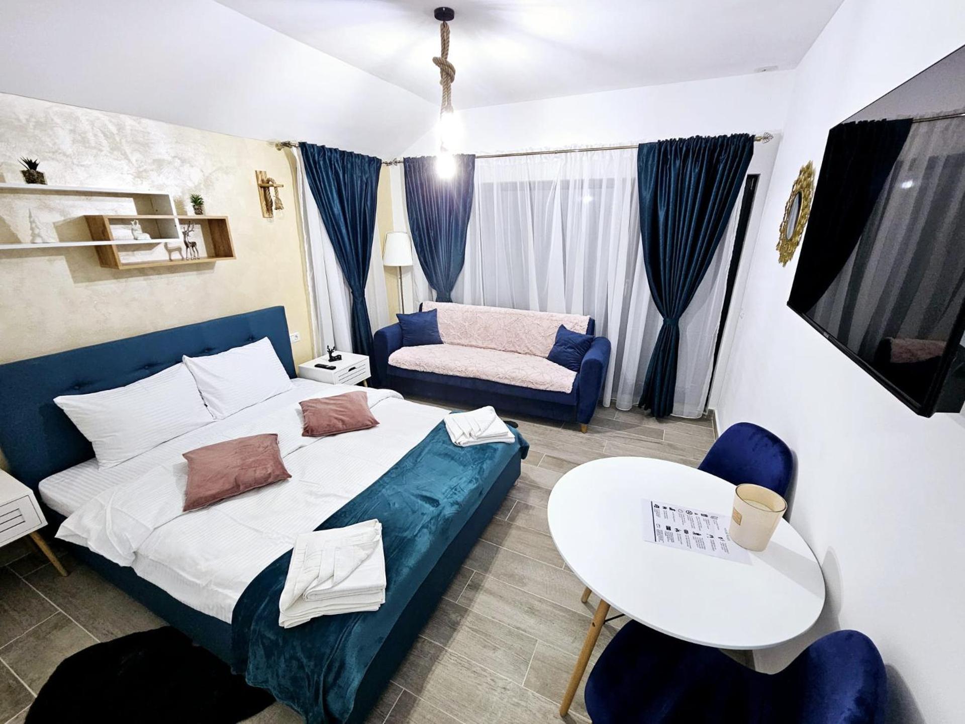 Triple room with Balcony Transalpina Ski Resort - TRI1