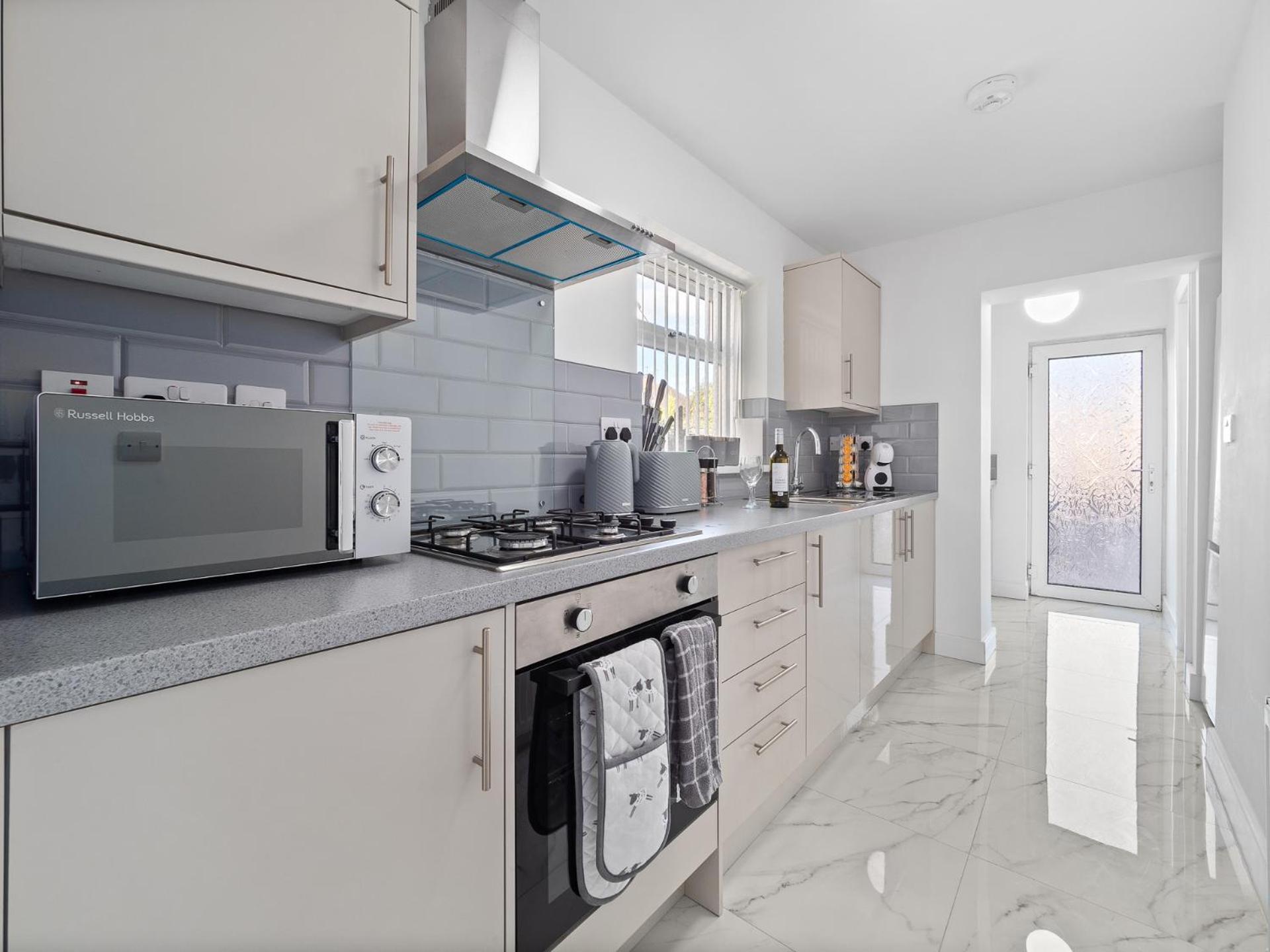 Kitchen or kitchenette