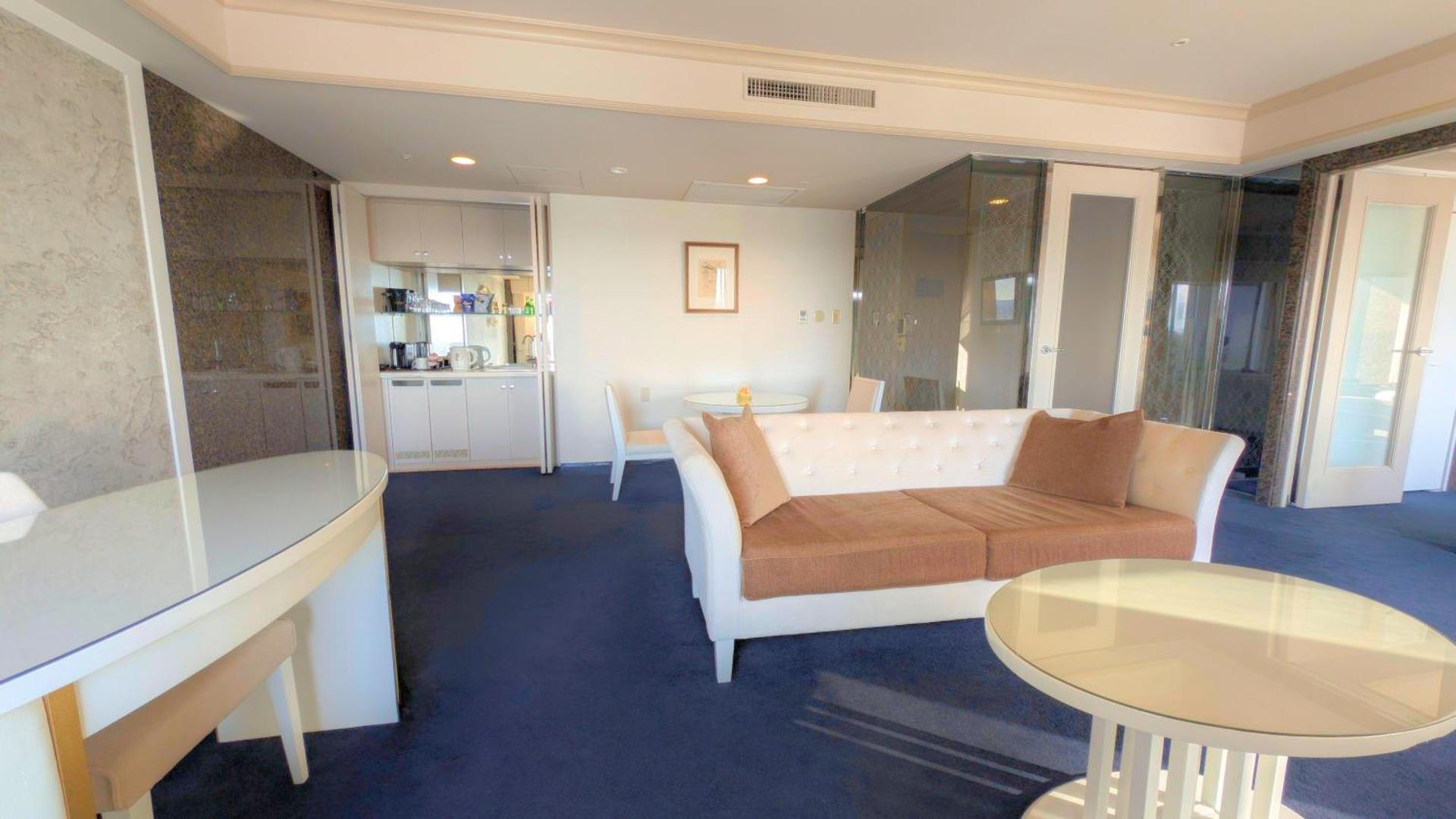 Photo of the whole room