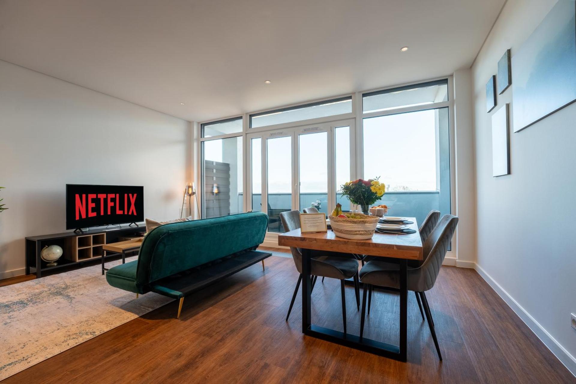 Communal lounge/ TV room