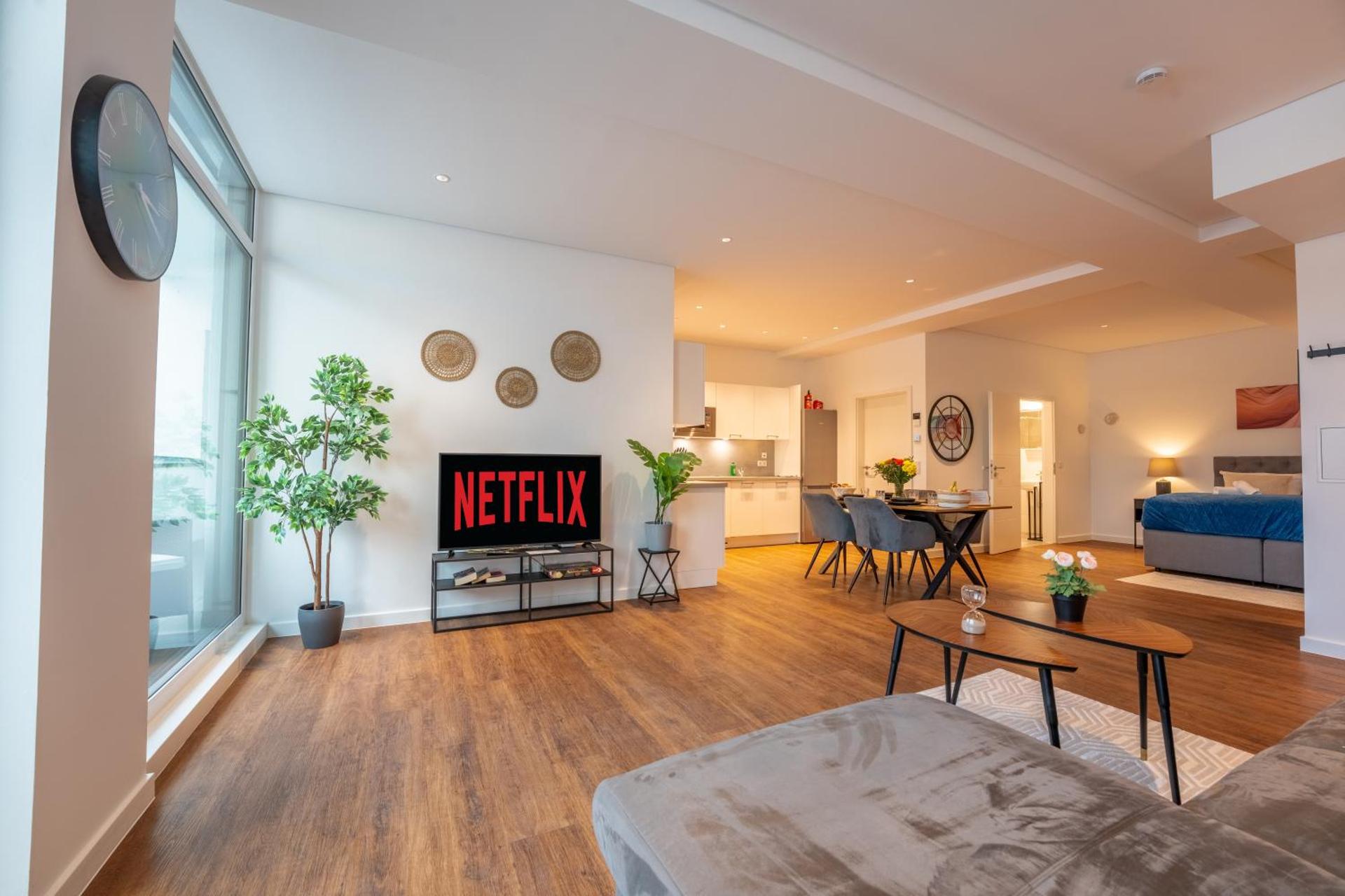 Communal lounge/ TV room