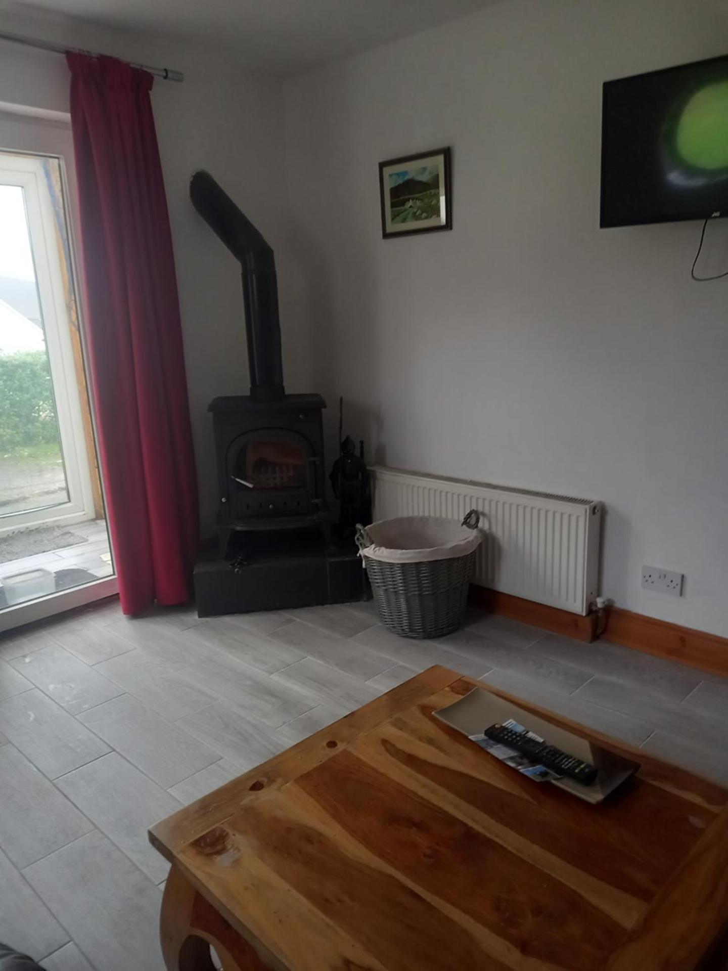 SEATADIS WILD ATLANTIC WAY Fab Sea views in Seatardis 2 Bedroom self contained holiday let F92D5X4