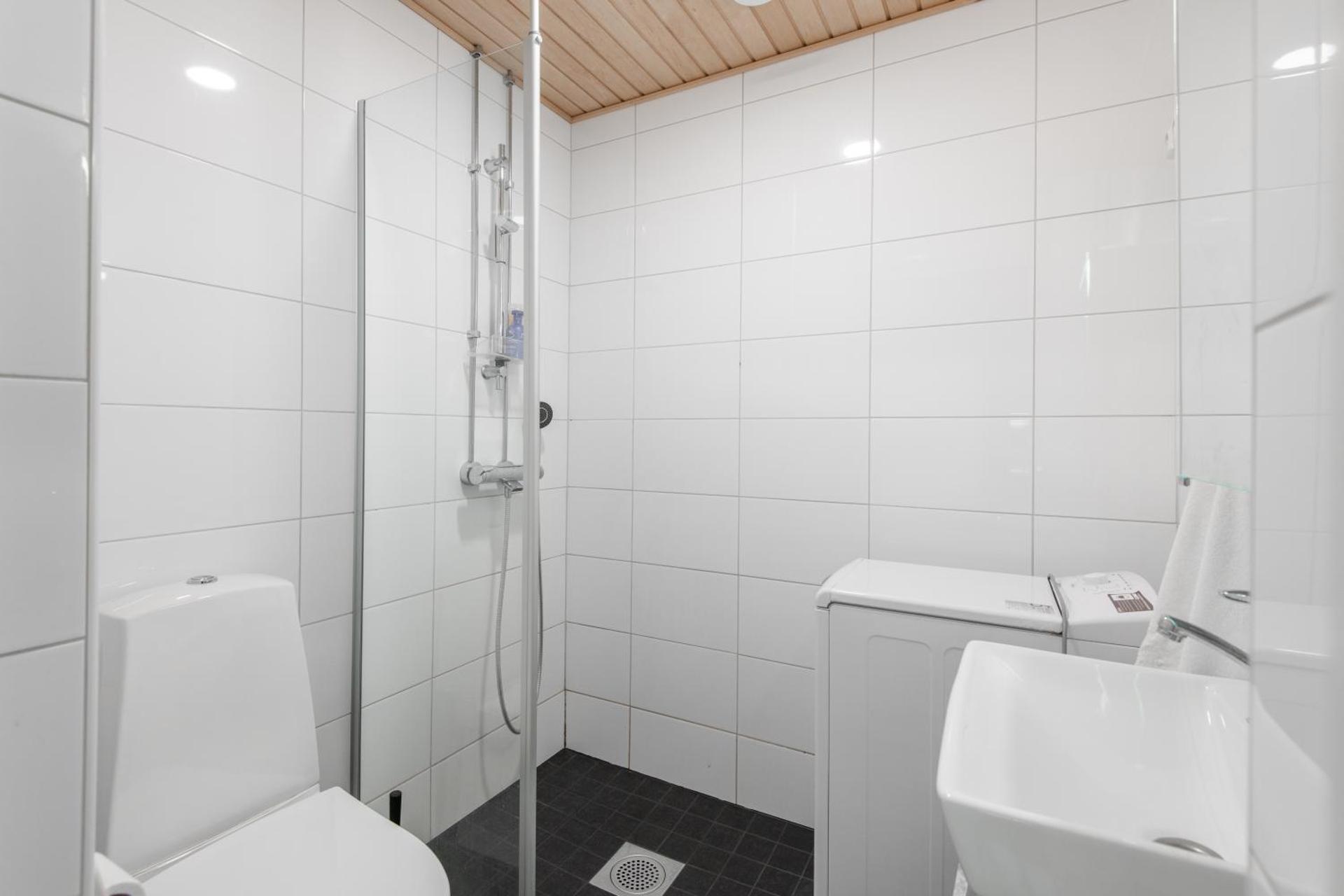 Väinö Apartment 13