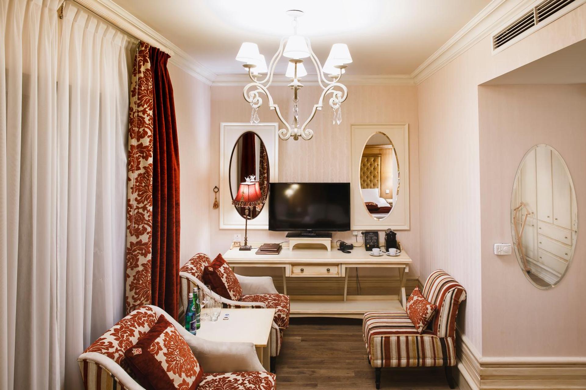 Photo of the whole room