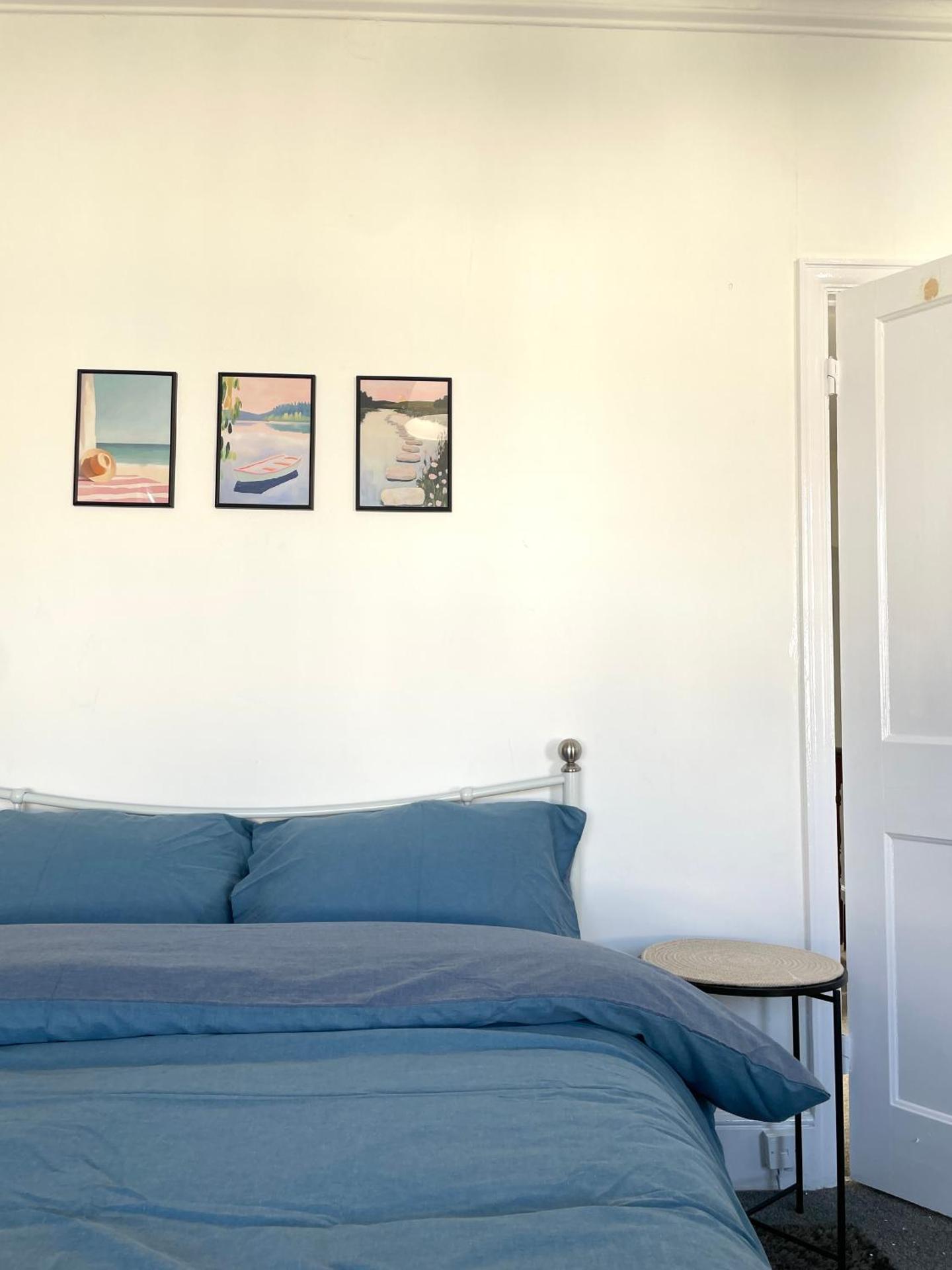 Cosy Double rooms a stones throw from Wembley Stadium