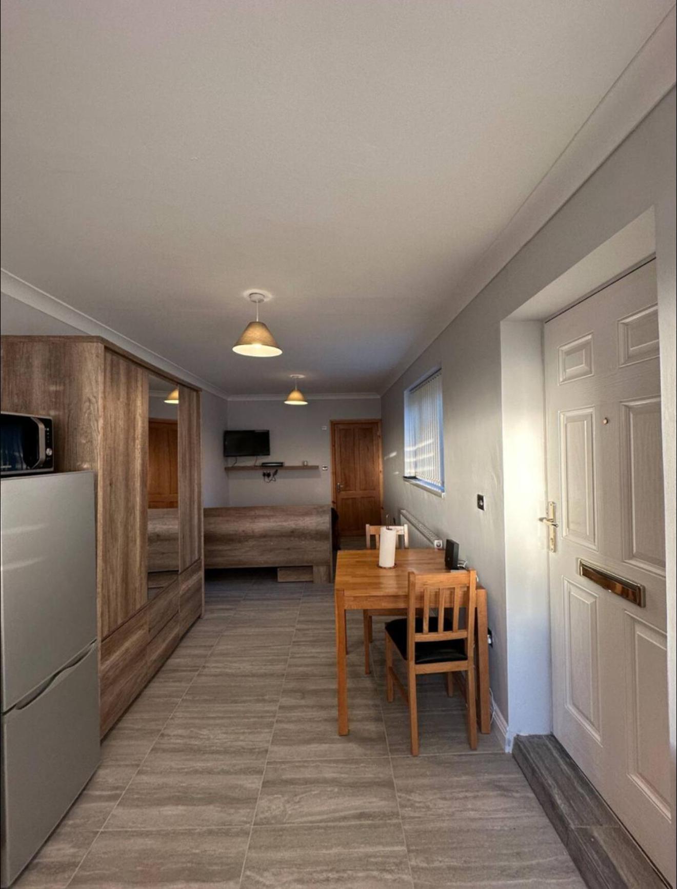 Gatwick Cosy Apartment