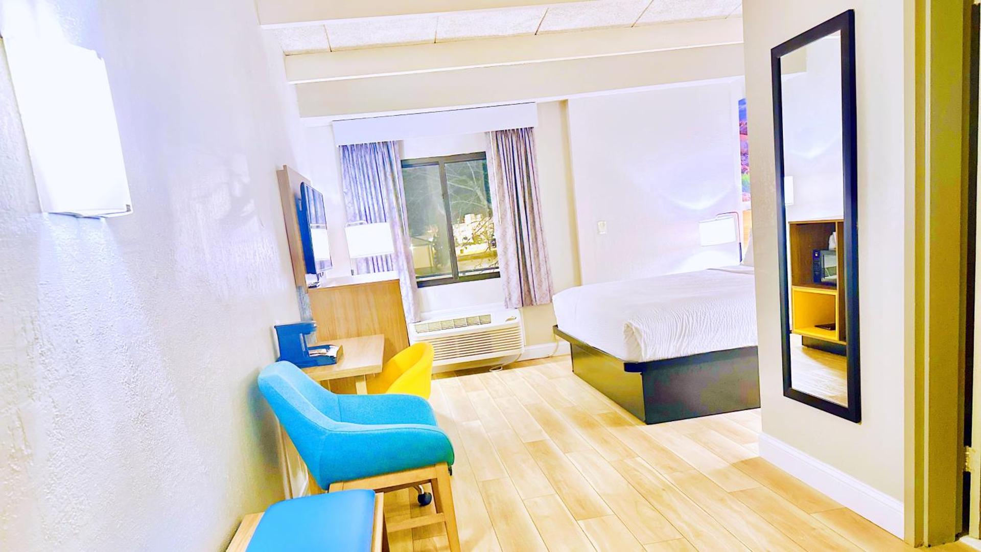 King Room - Non-Smoking