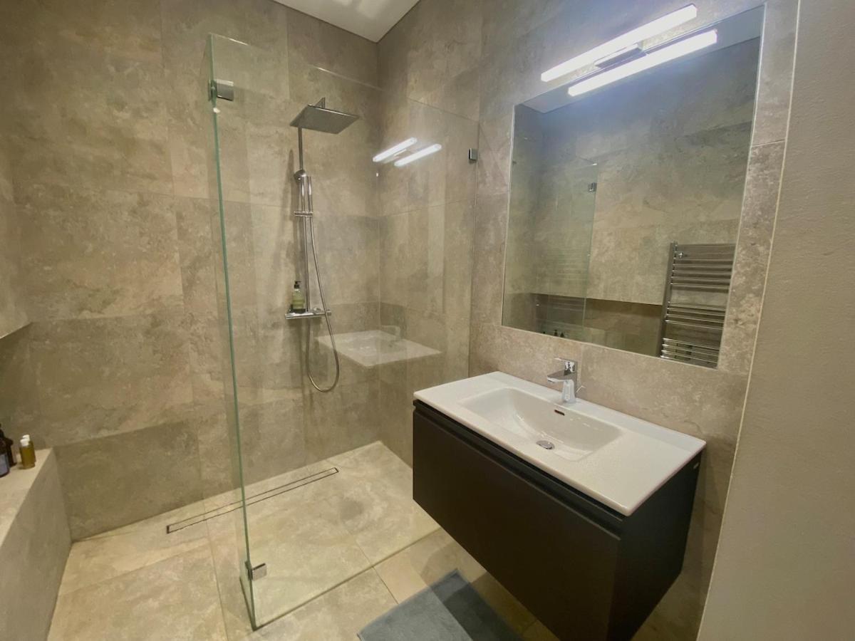 Urban Hotspot Apartment