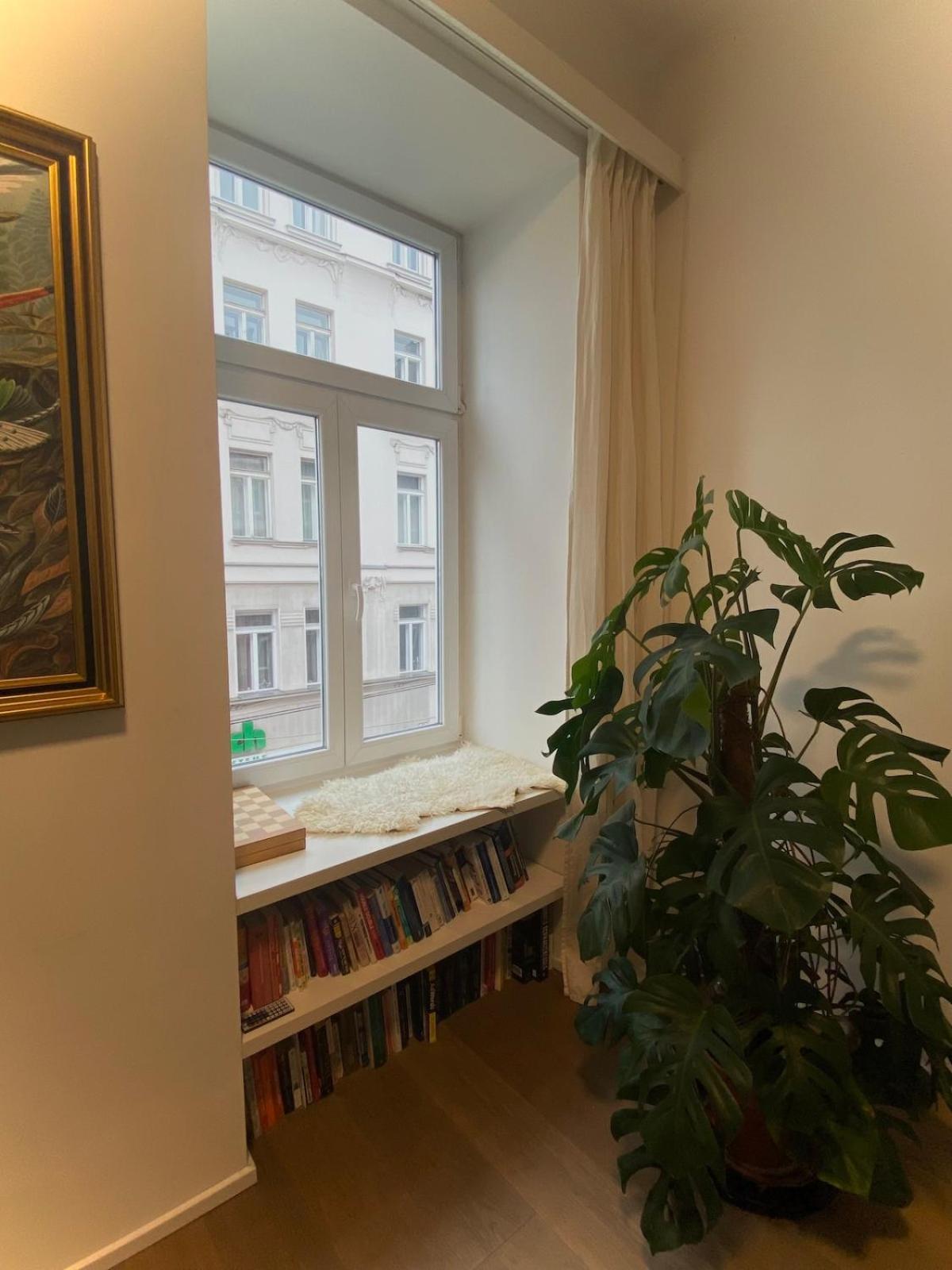 Urban Hotspot Apartment