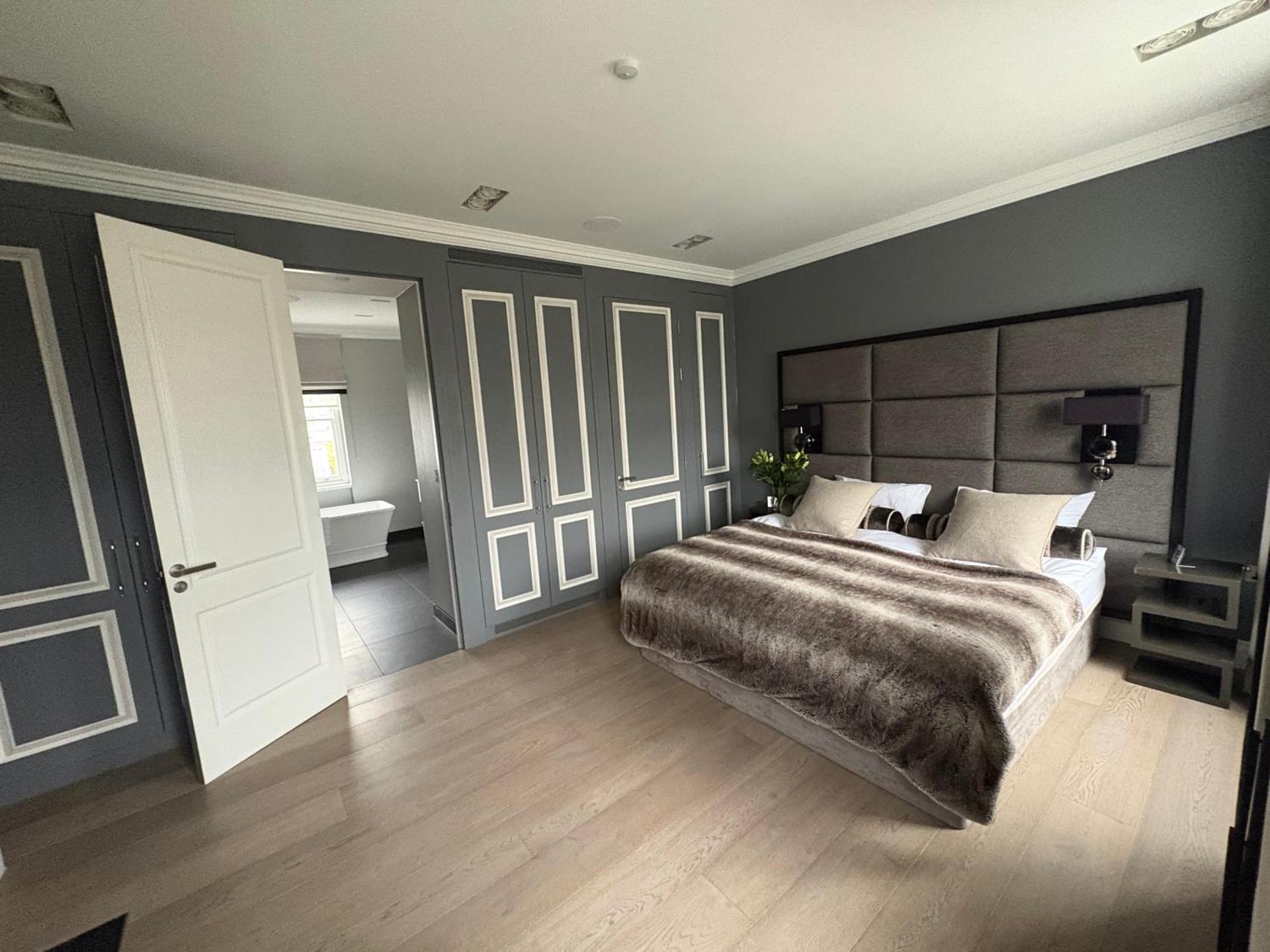 Luxury 4 Bedrooms 5 Baths 2 Receptions Family House with Garden Chelsea